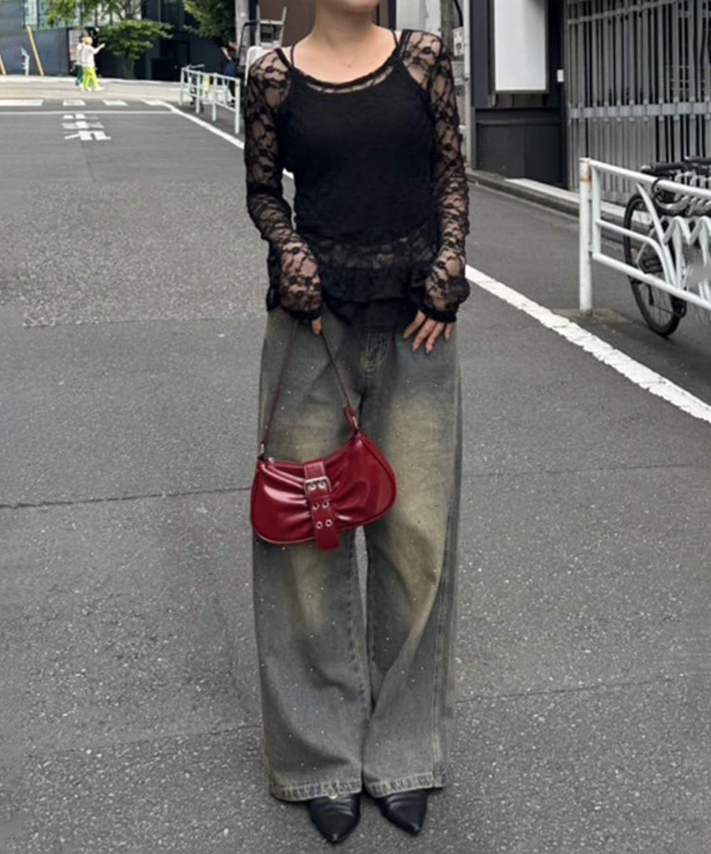 蕾絲蓬蓬袖上衣