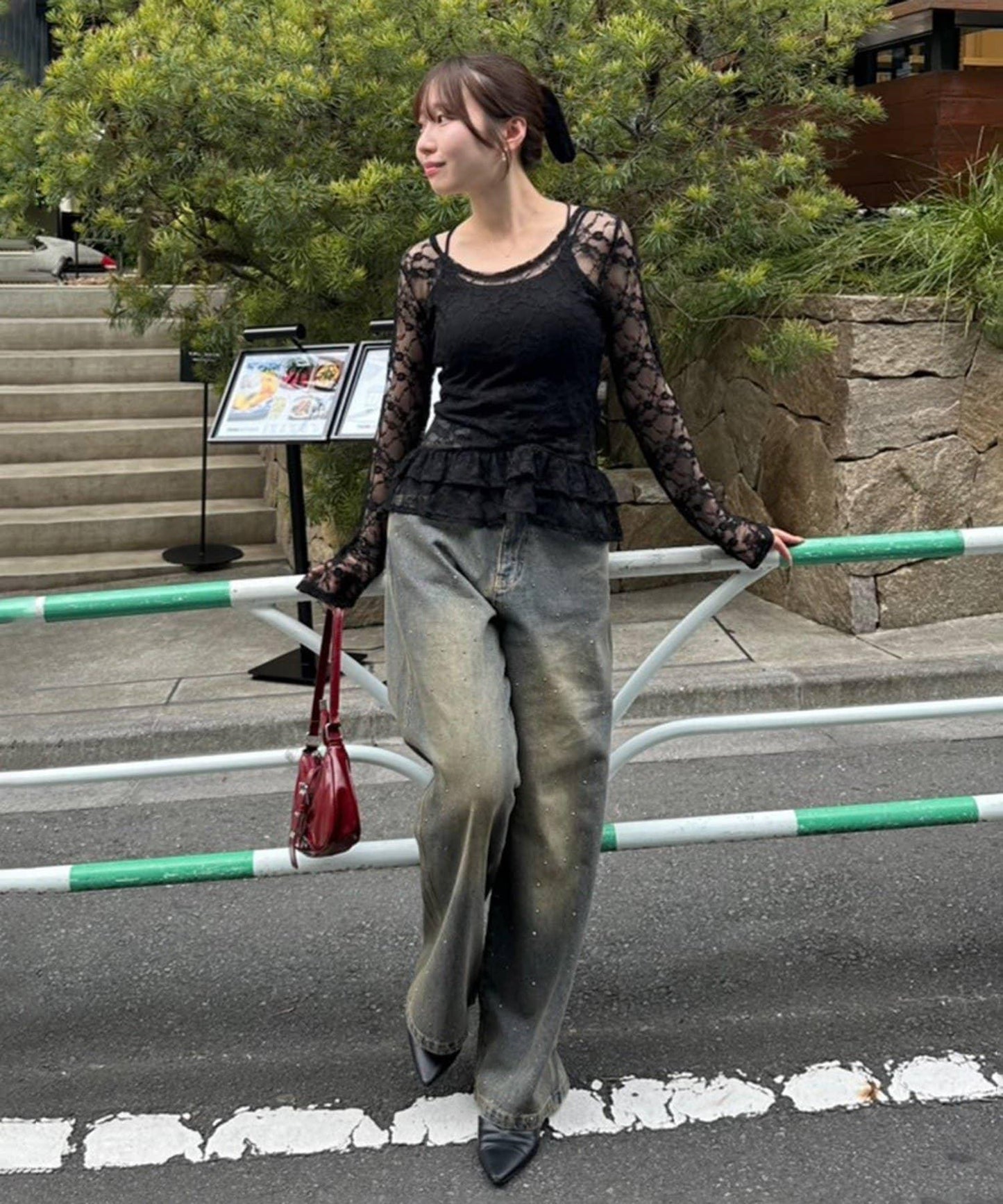 蕾絲蓬蓬袖上衣