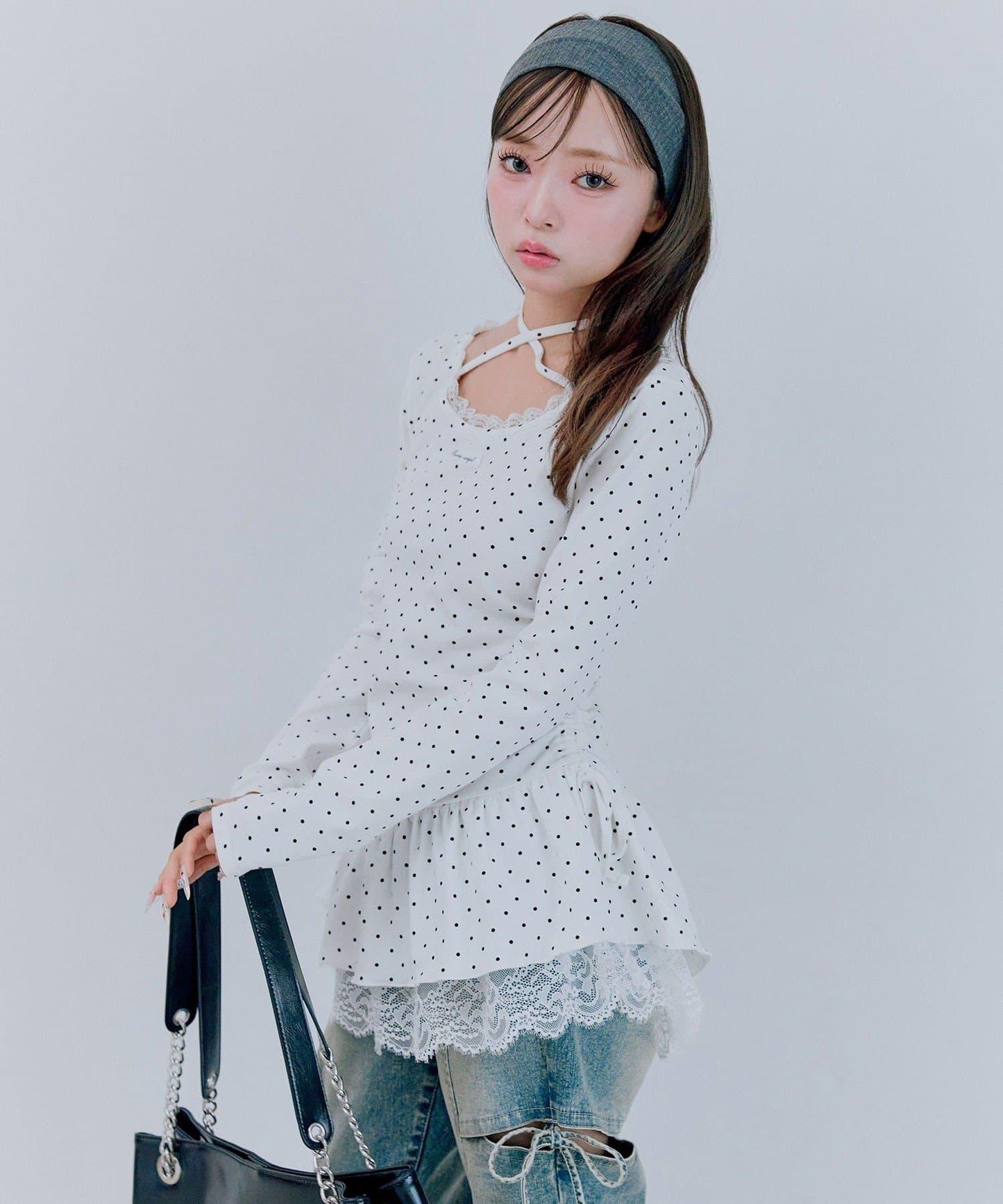 下襬蕾絲吊帶上衣