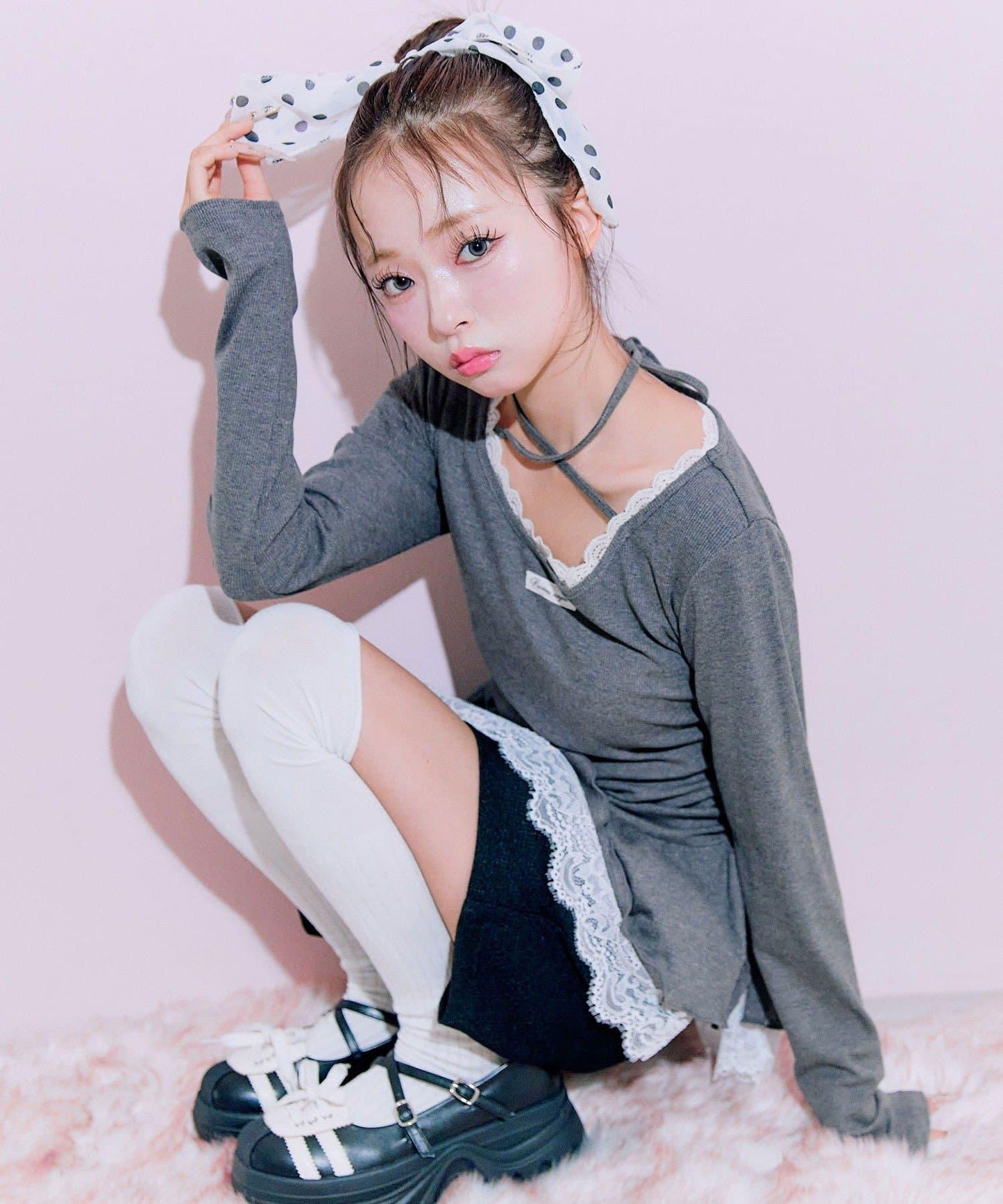 下襬蕾絲吊帶上衣