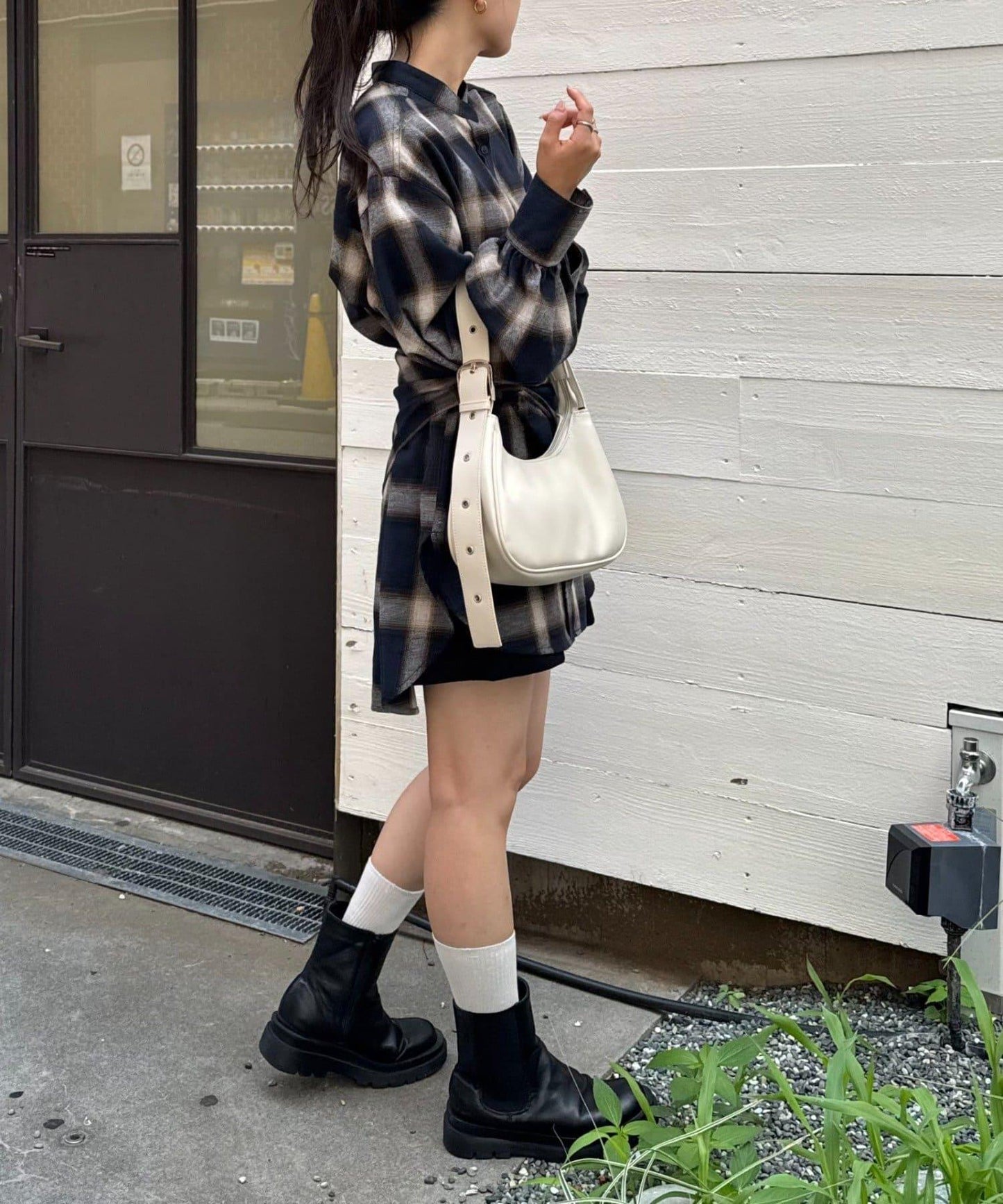 【隨心搭配】附圍巾的蓬鬆袖格紋襯衫