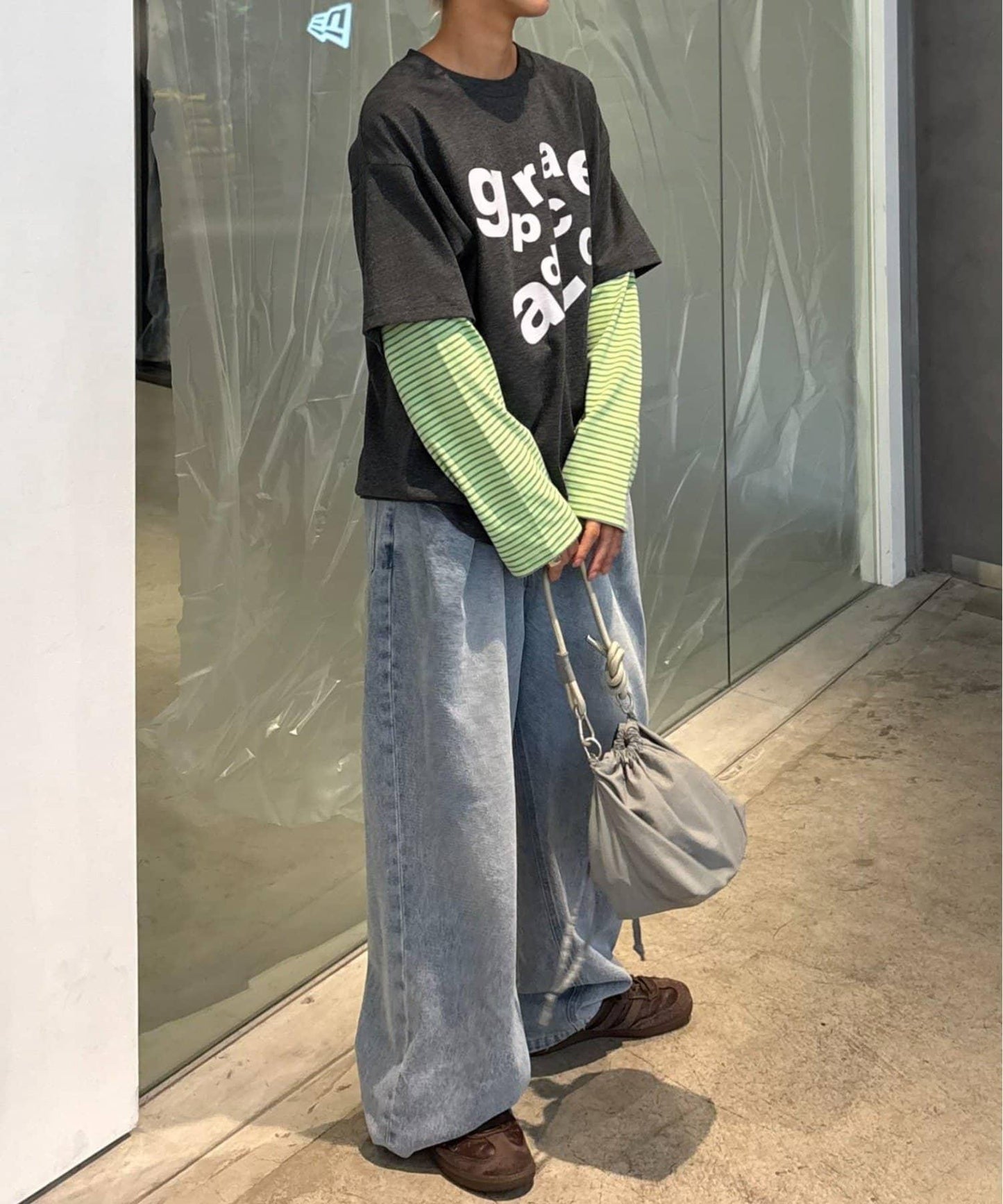 【男女通用】疊層條紋logo短袖T恤