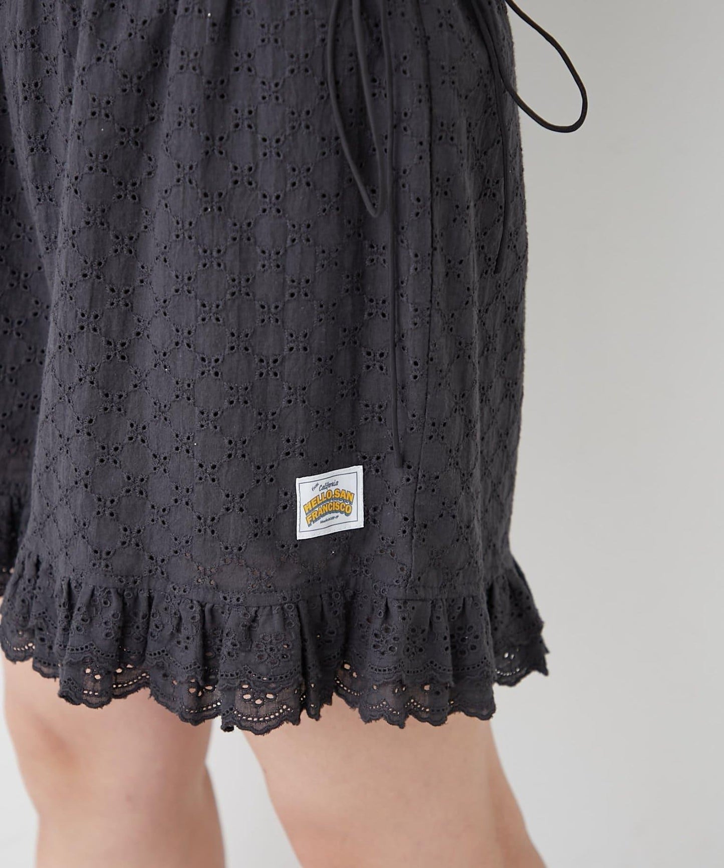 H.S蕾絲荷葉邊短褲