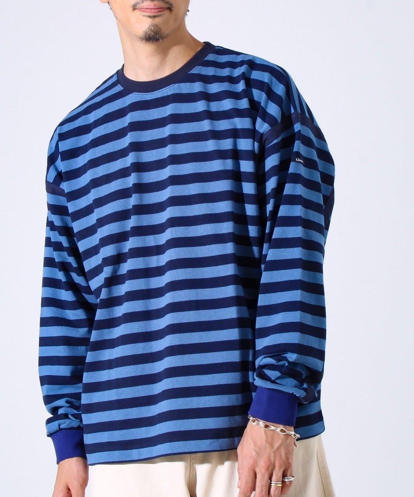 【配色線條突顯差異】條紋袖帶短袖T-shirt