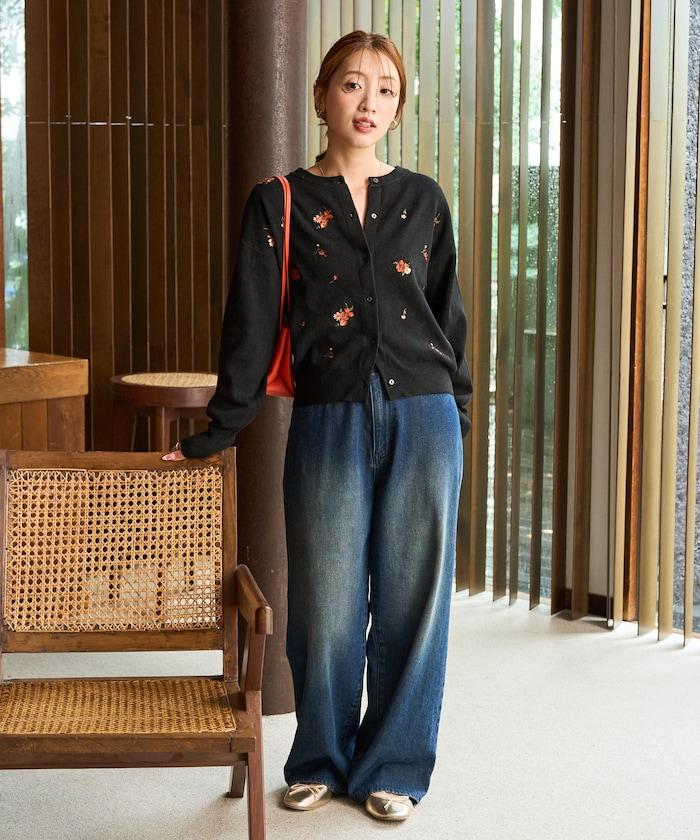 花朵刺繡圓領針織開衫