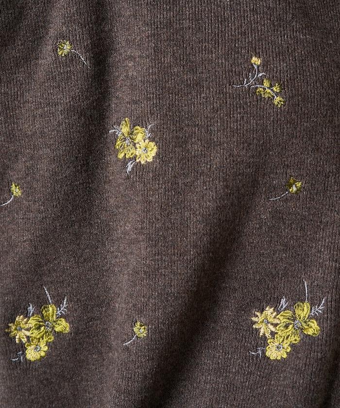 花朵刺繡圓領針織開衫