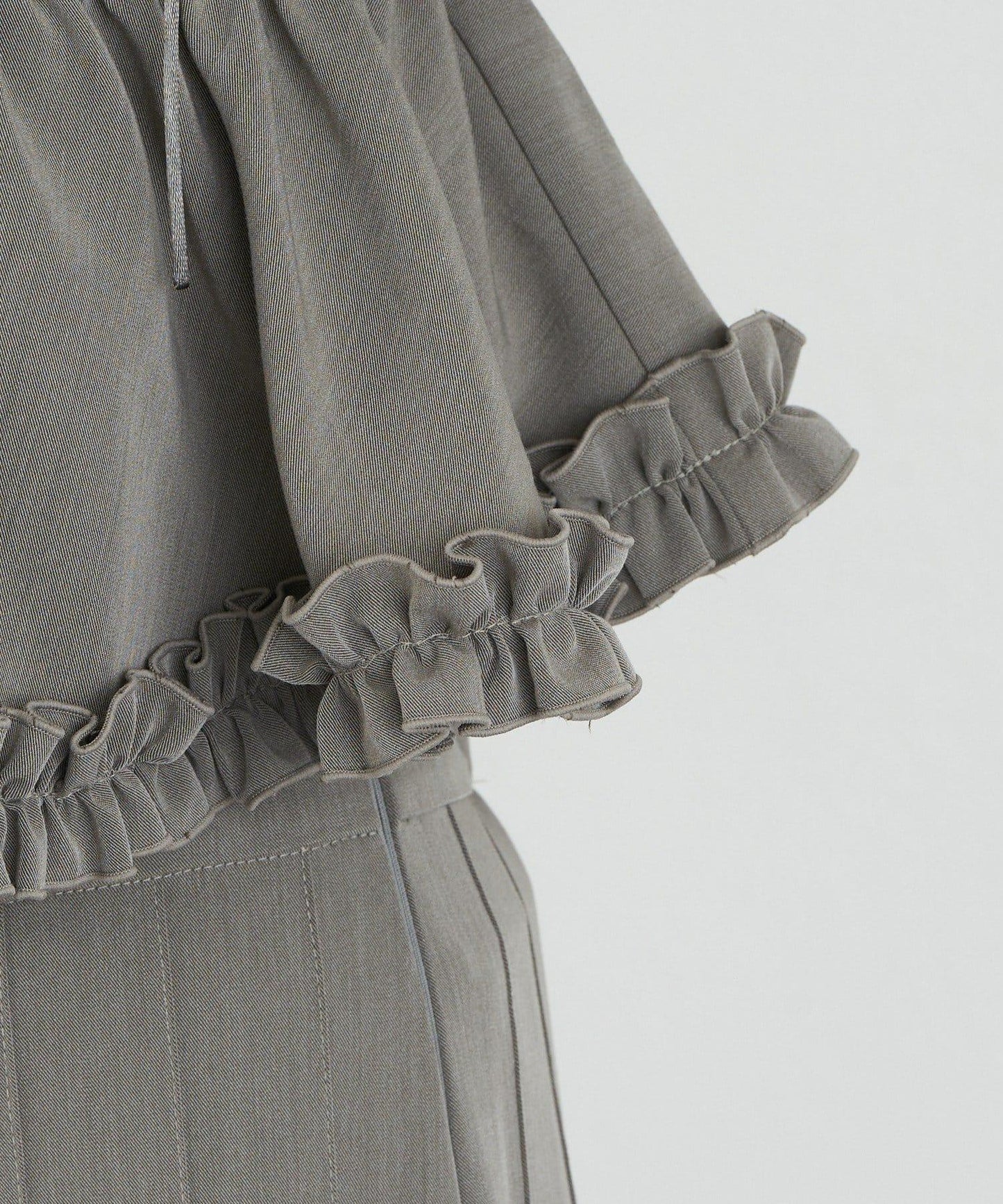 【Ciaopanic】【Lumé】一字肩荷葉邊吊帶上衣