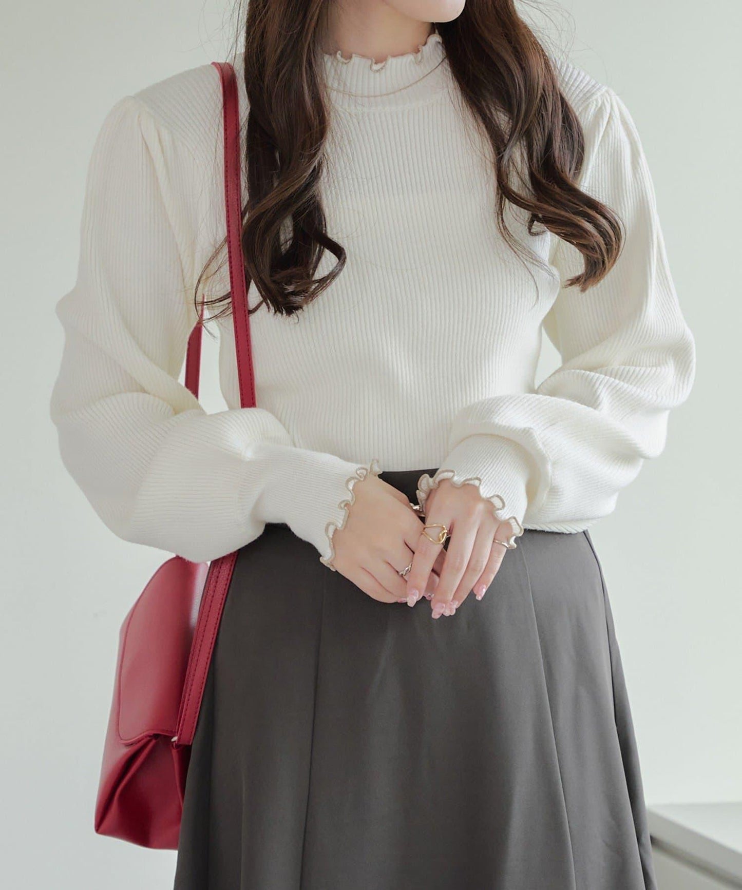 配色圓領寬肩肋針織衫