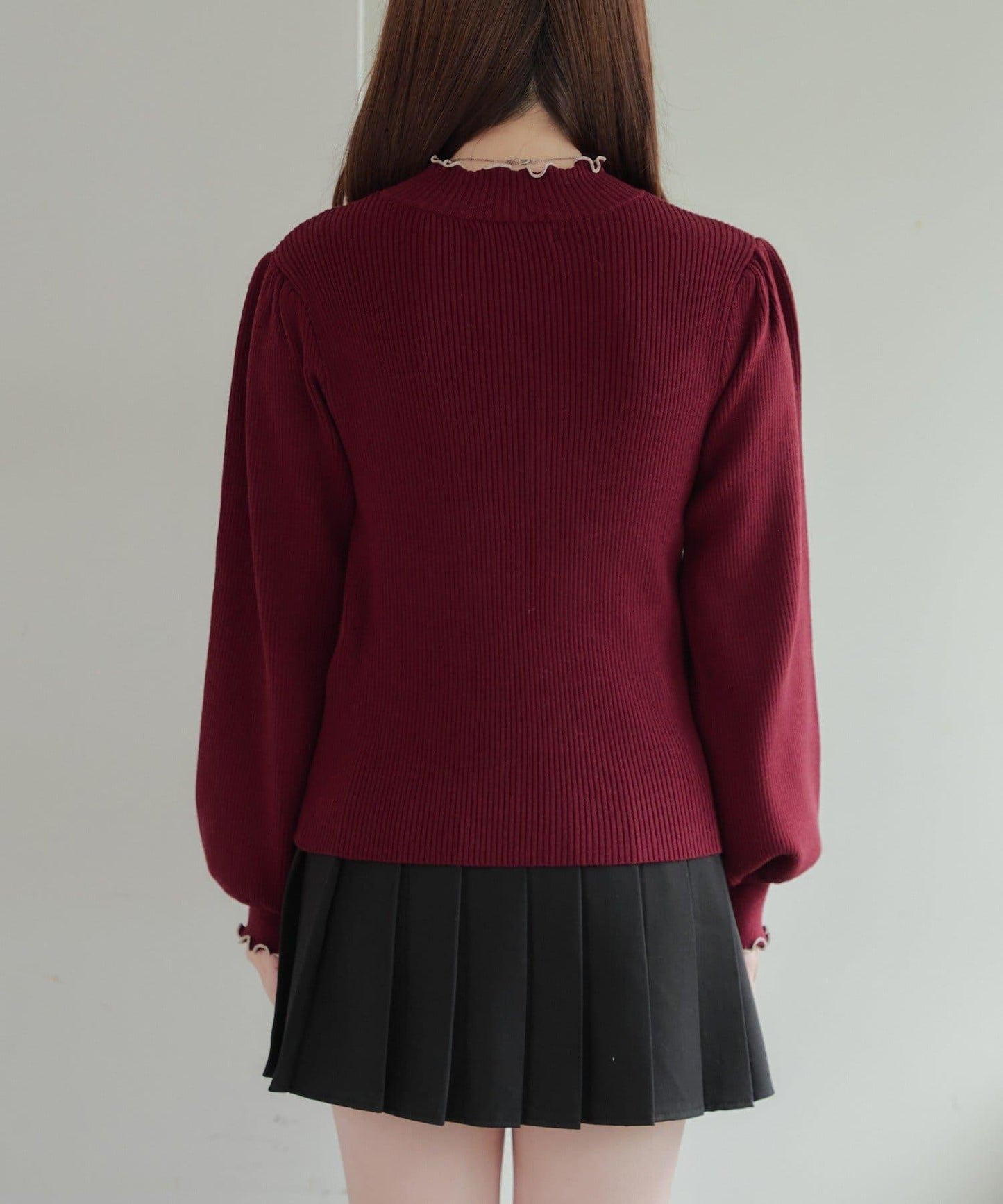 配色圓領寬肩肋針織衫