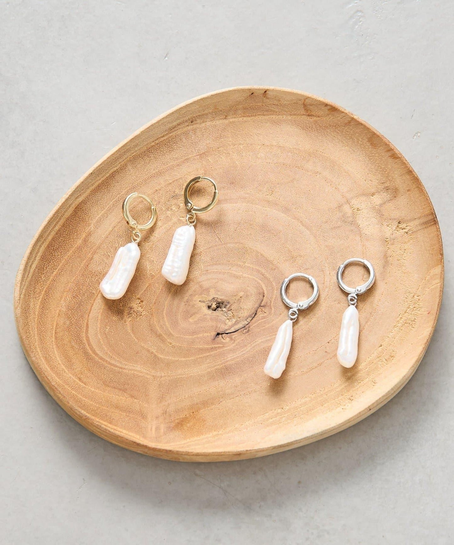 淡水珍珠窄耳釘