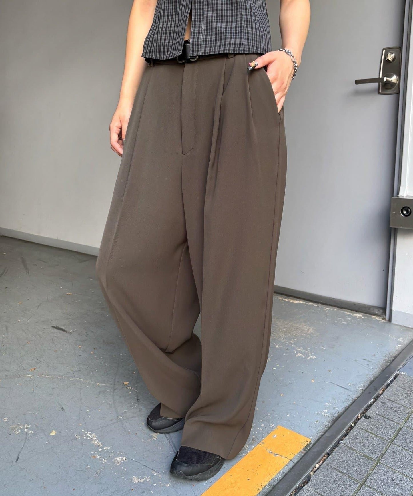 【WHO'S WHO gallery】2褶秋季休閒長褲