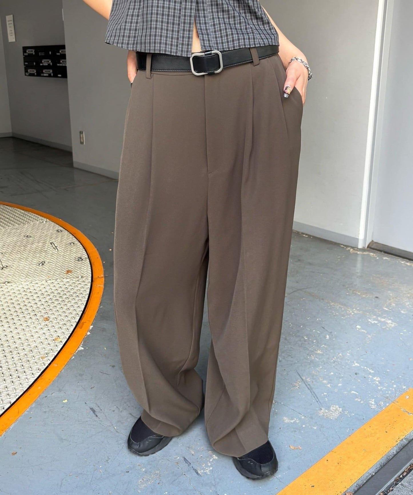 【WHO'S WHO gallery】2褶秋季休閒長褲
