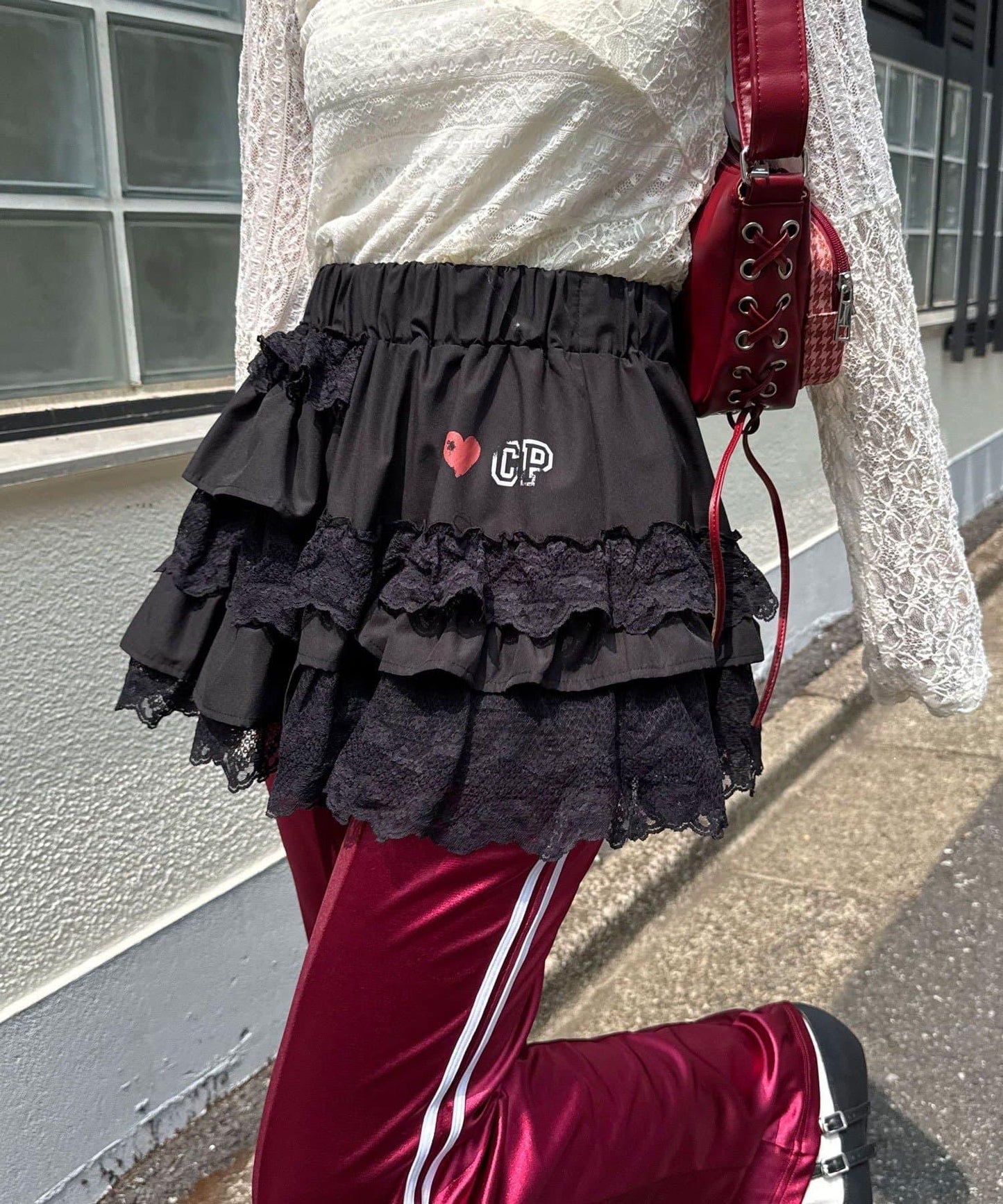 蓬鬆荷葉邊蕾絲層疊迷你裙