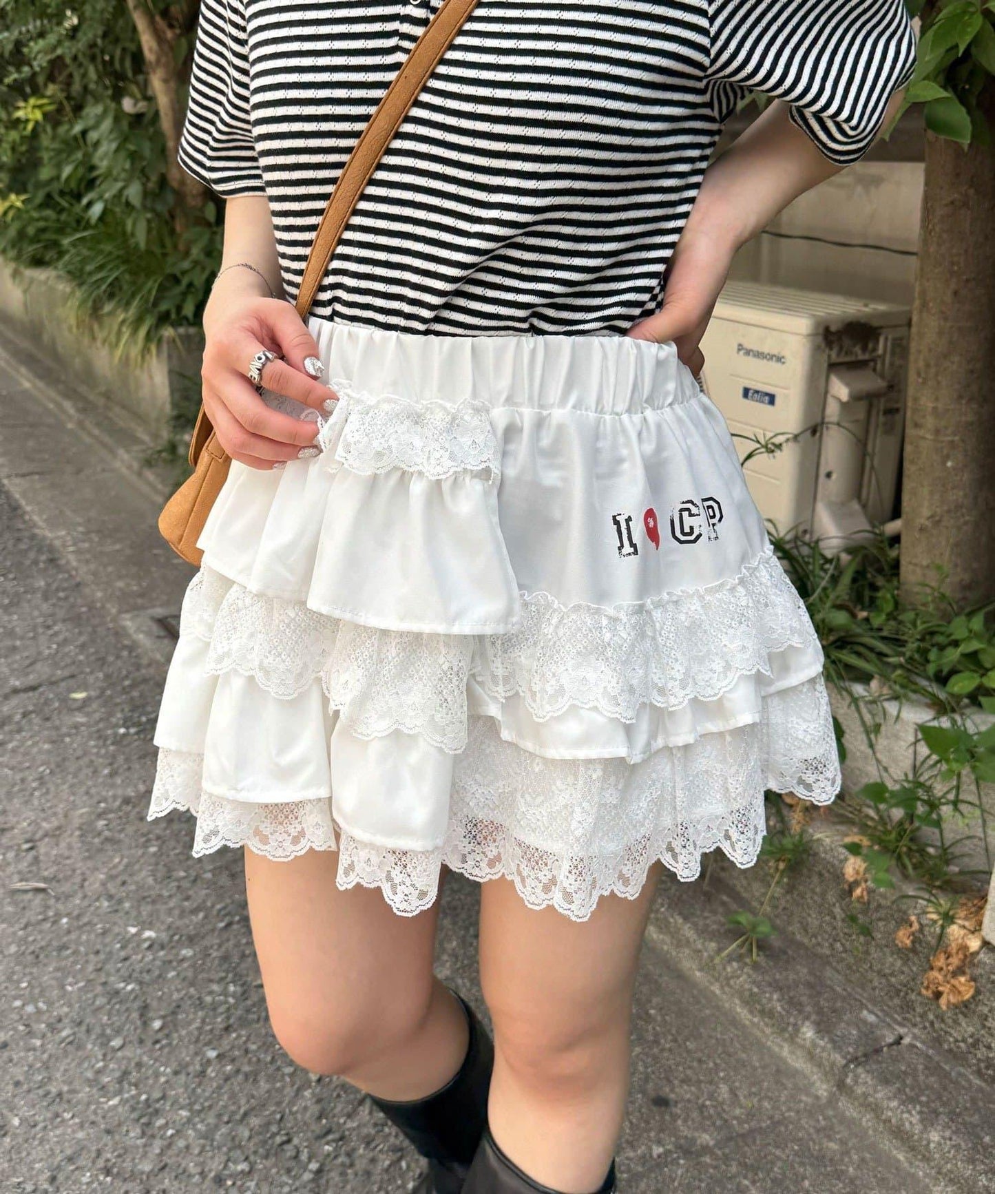 蓬鬆荷葉邊蕾絲層疊迷你裙