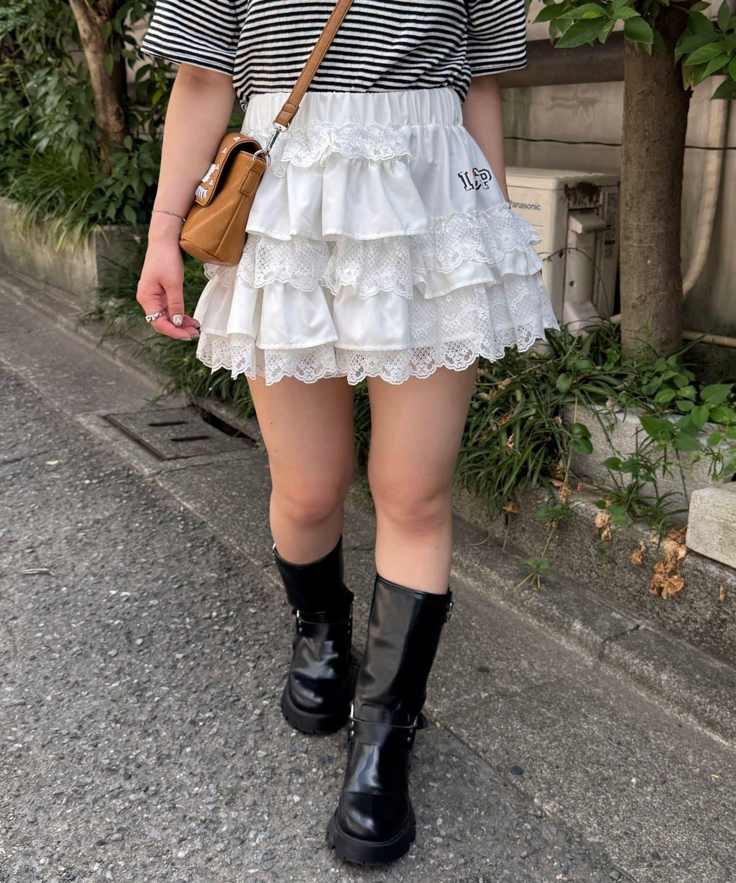 蓬鬆荷葉邊蕾絲層疊迷你裙