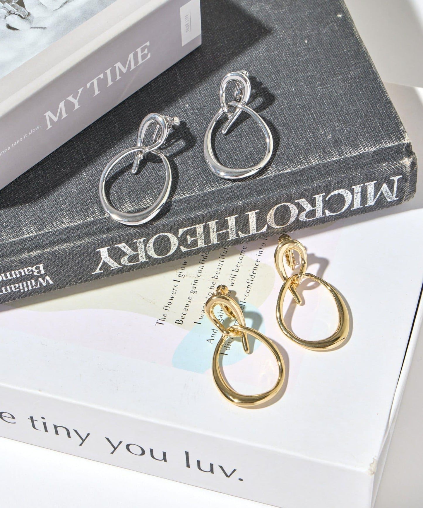 【GOLDY(高莉)】金屬扭曲圓環耳環