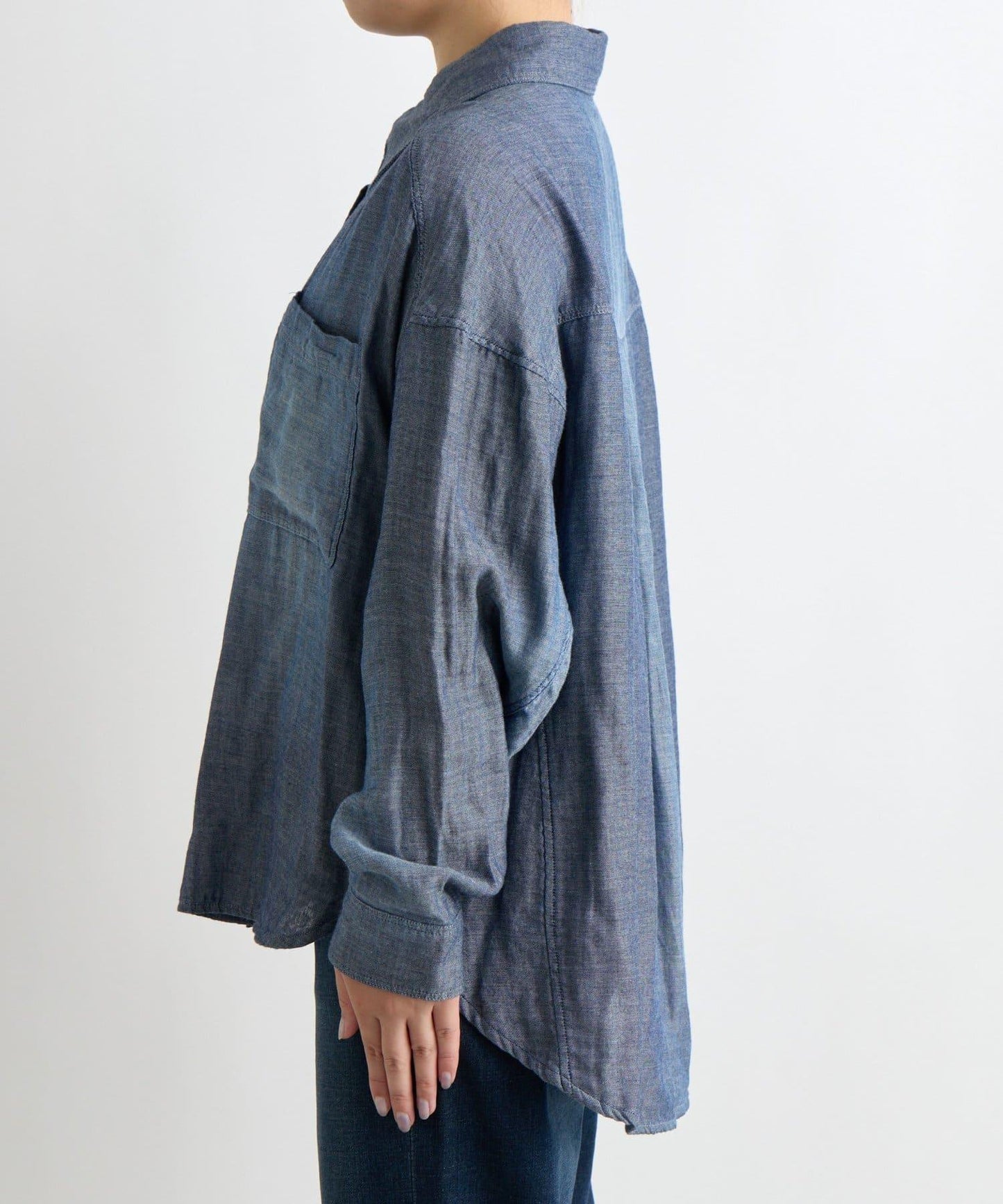 《純棉100%・適度透感》爆炸紗圓領牛仔襯衫