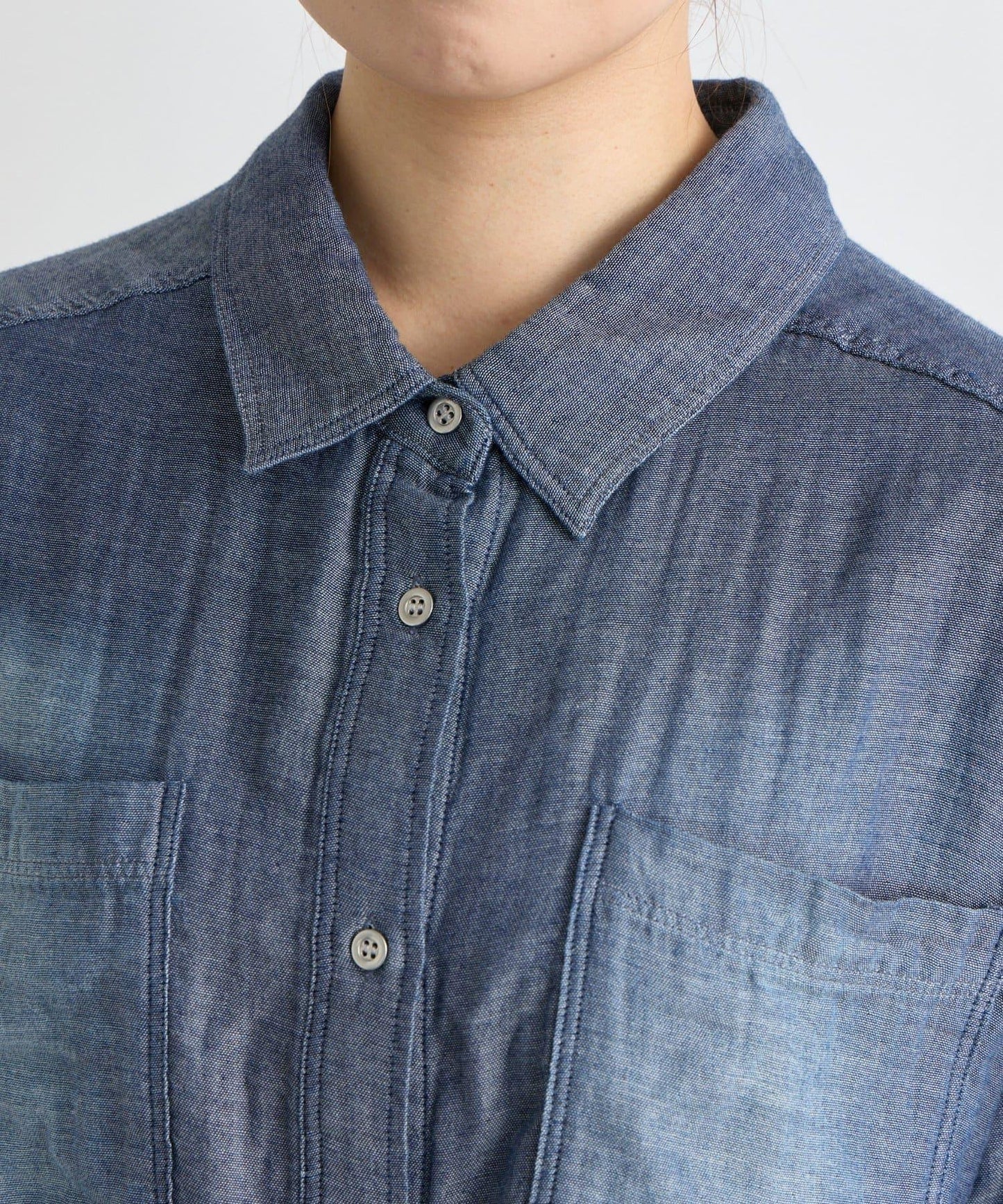 《純棉100%・適度透感》爆炸紗圓領牛仔襯衫