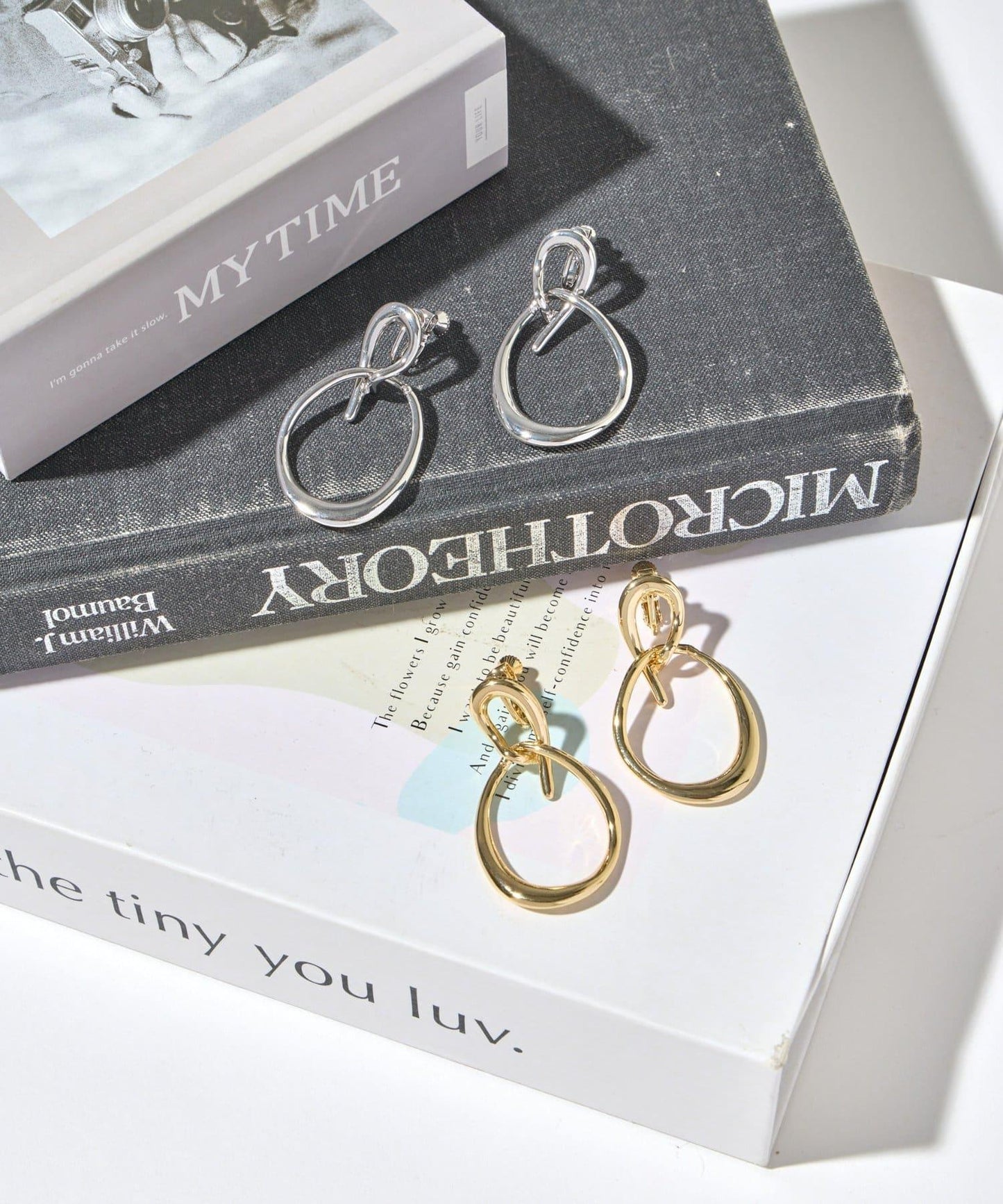 【GOLDY(高莉)】金屬扭曲圓環耳環