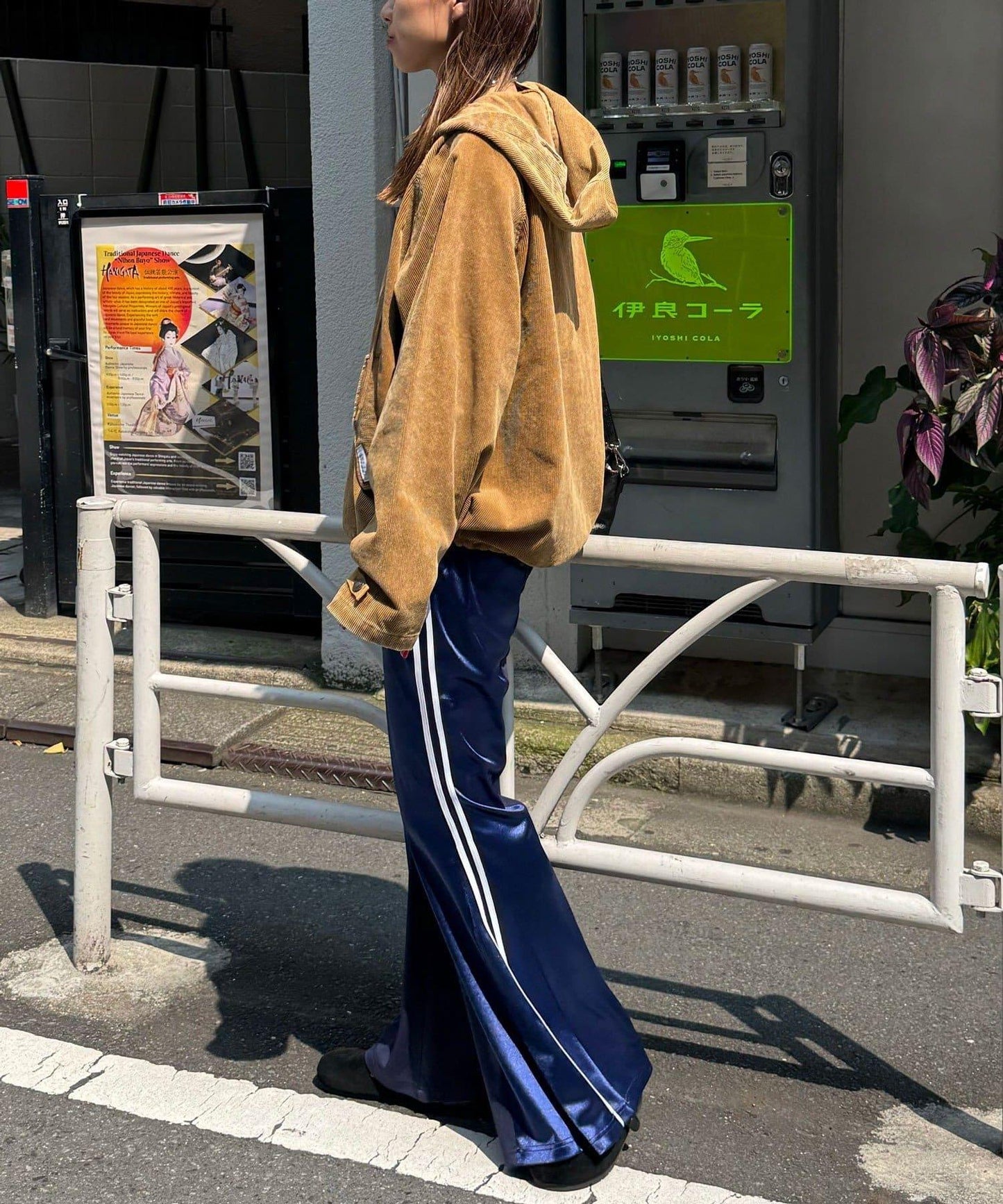 【UNESS/ユーネス】工藝燈芯絨套頭衫連帽外套