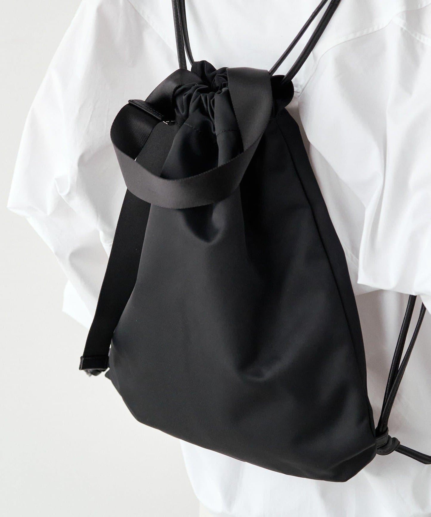【PAL CLOSET限定商品】帶肩帶尼龍束口揹包