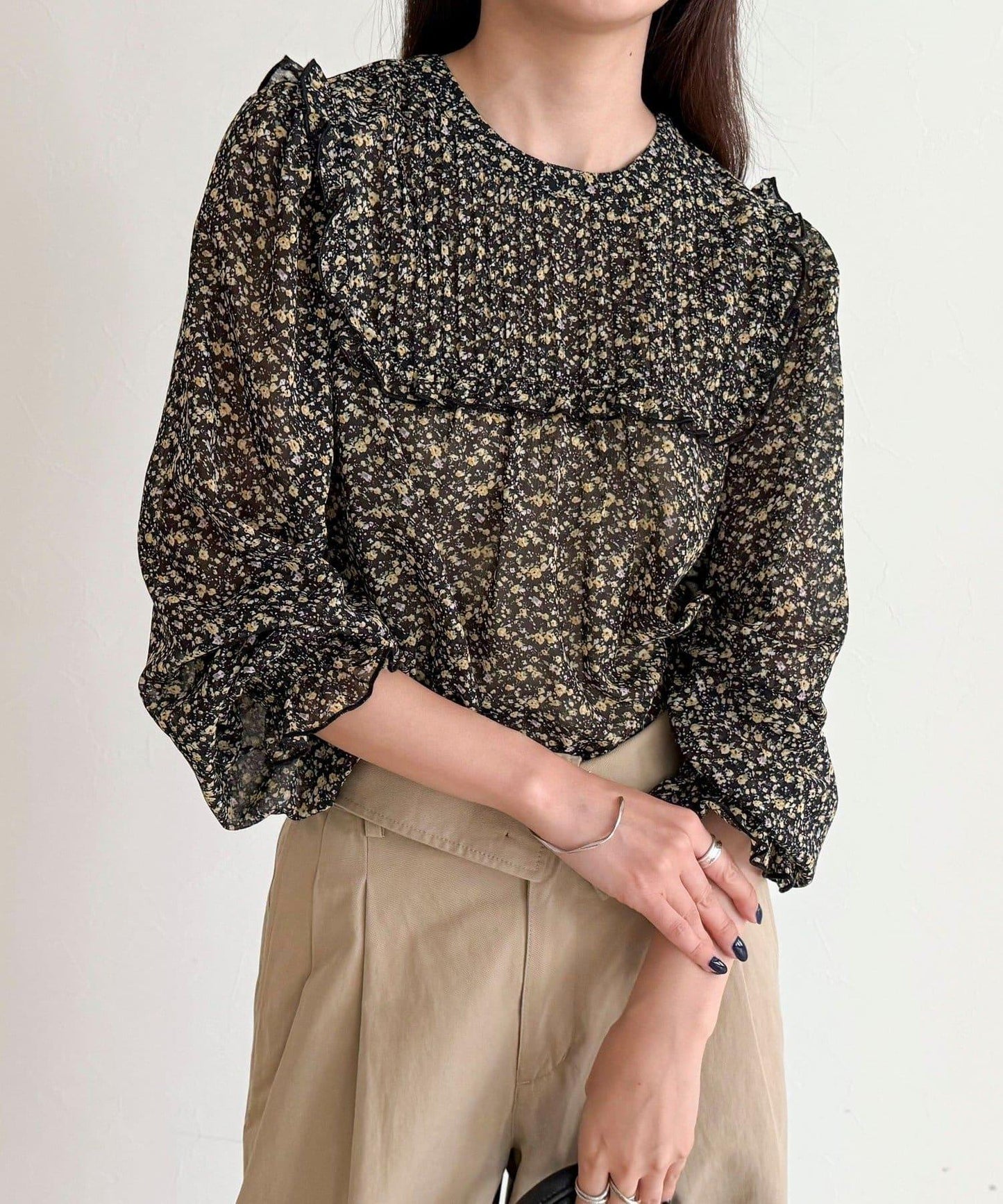 細褶收褶女襯衫