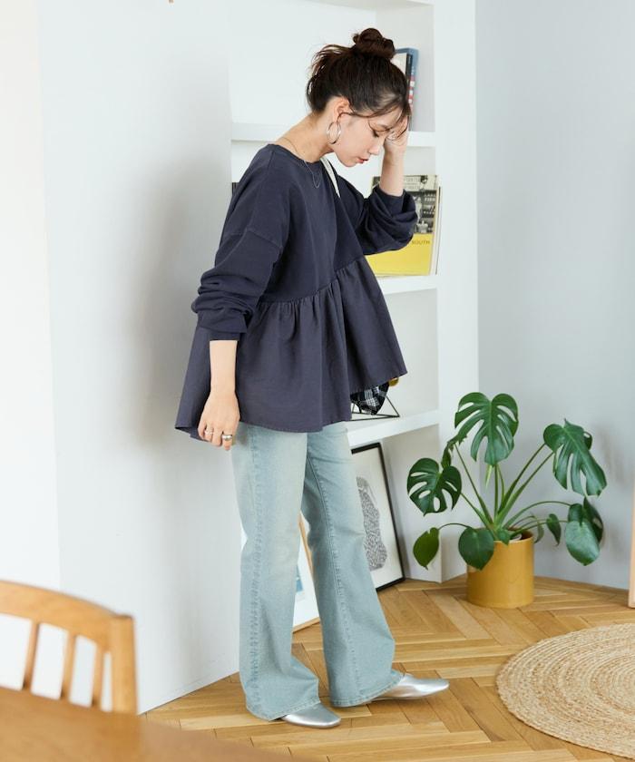 水洗工藝荷葉邊長袖上衣