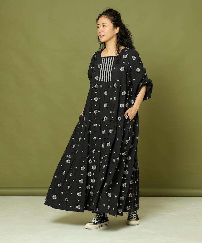 亮片刺繡月亮與星星連衣裙