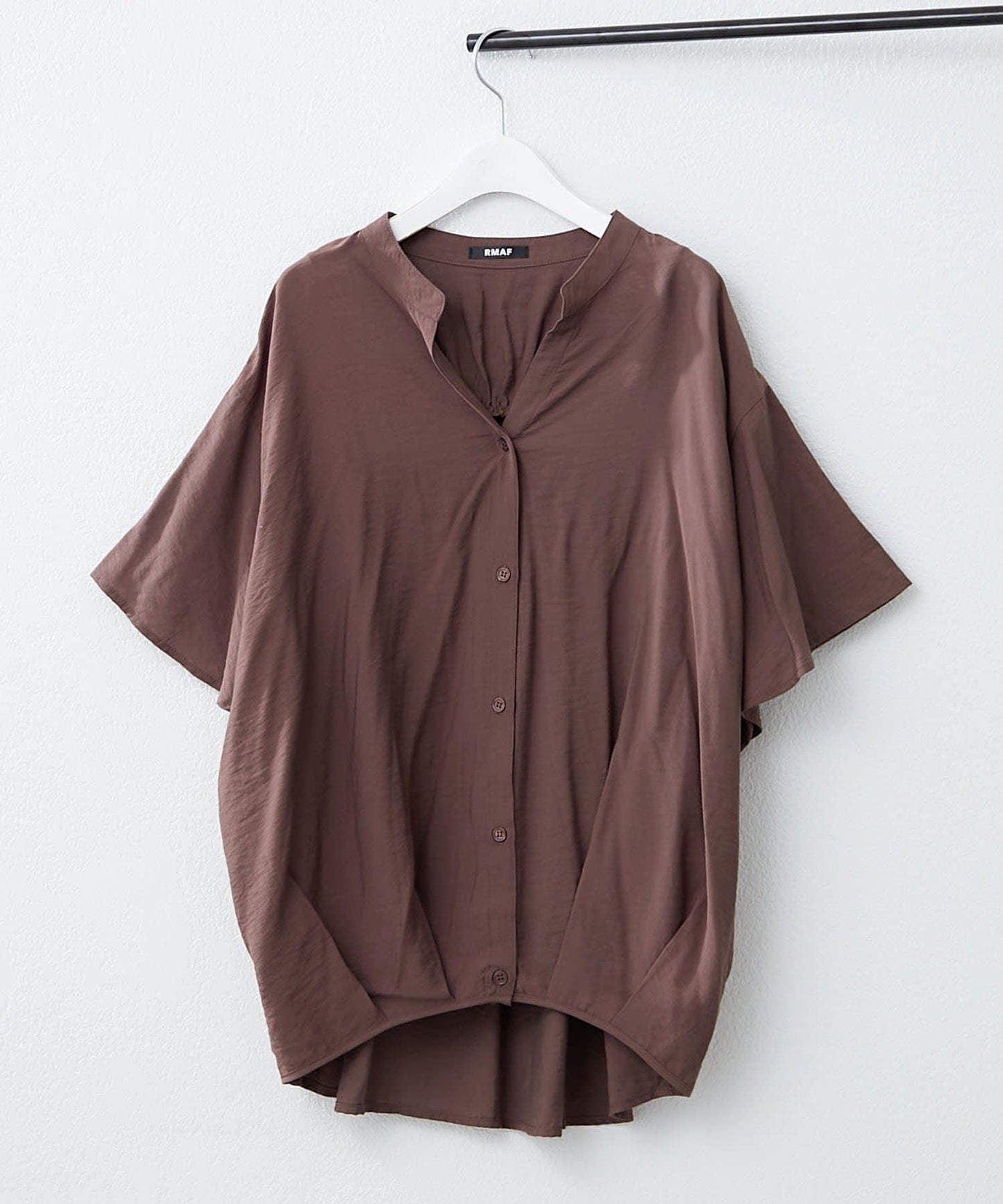 通勤穿搭首選!後背褶皺竹筍褶飾襯衫