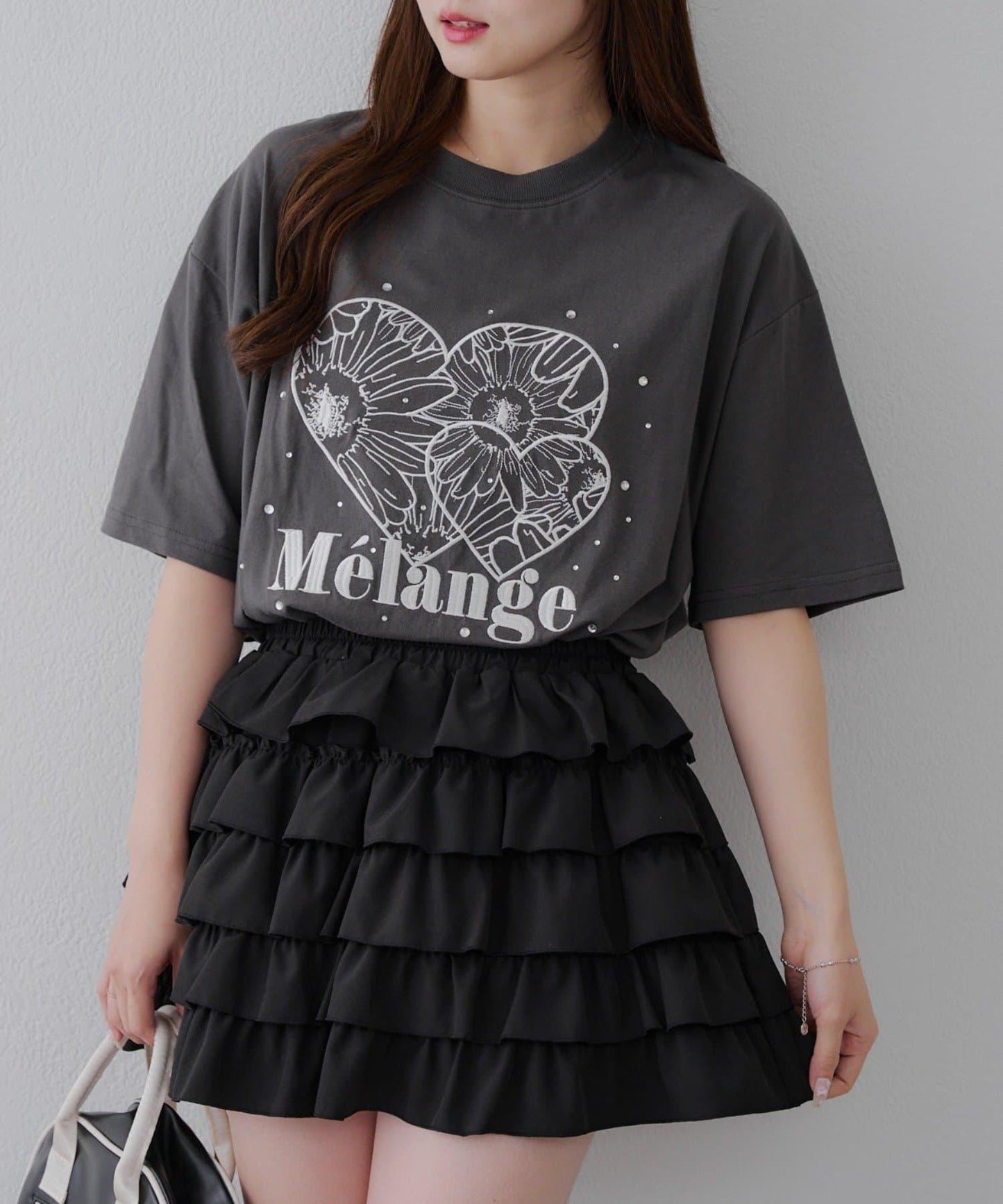 亮片花朵刺繡寬鬆T恤