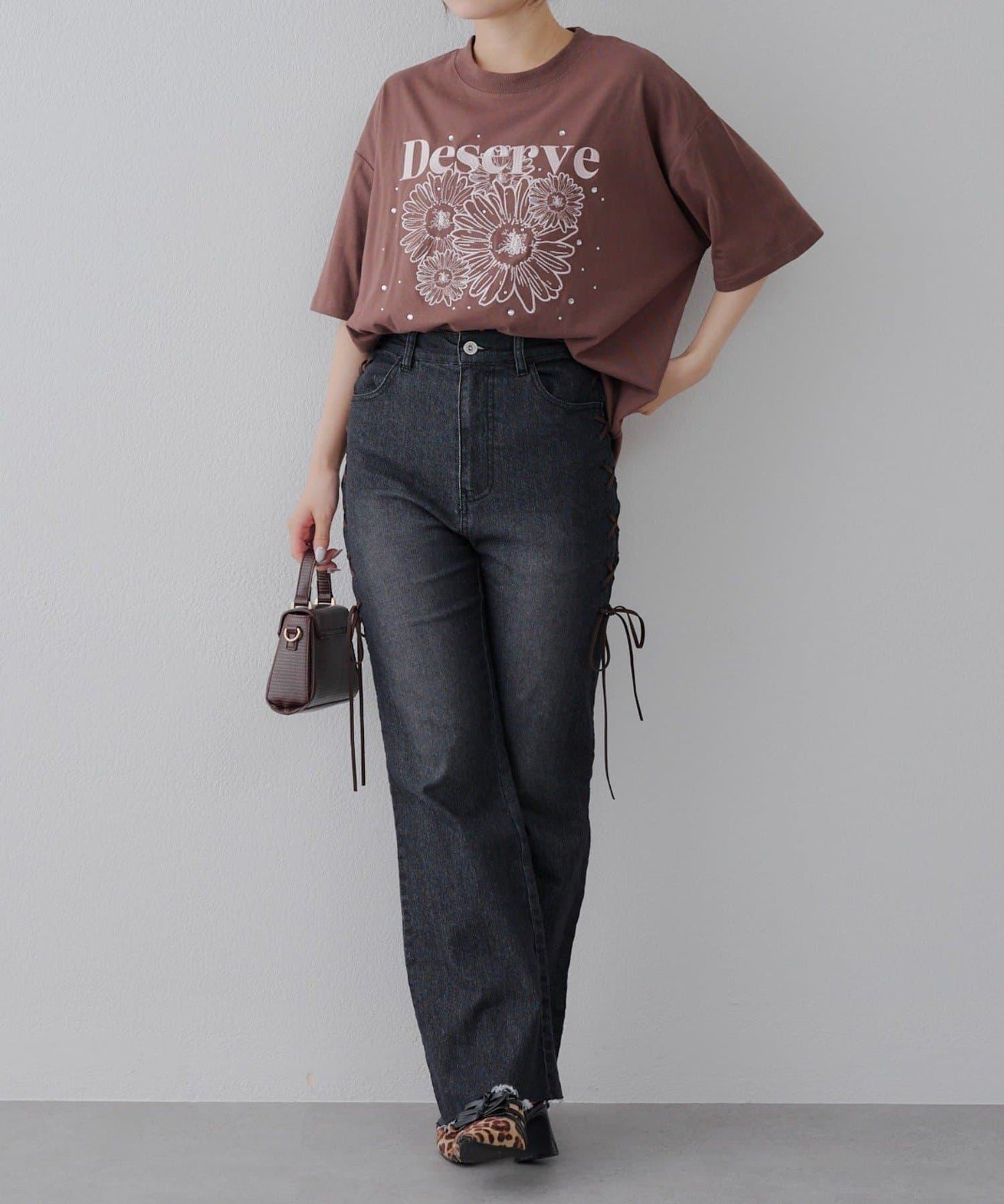 亮片花朵刺繡寬鬆T恤