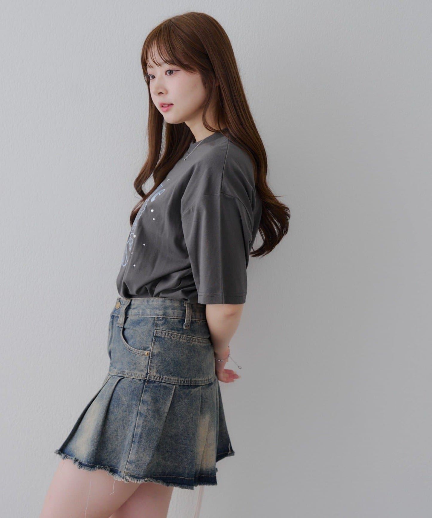 亮片花朵刺繡寬鬆T恤