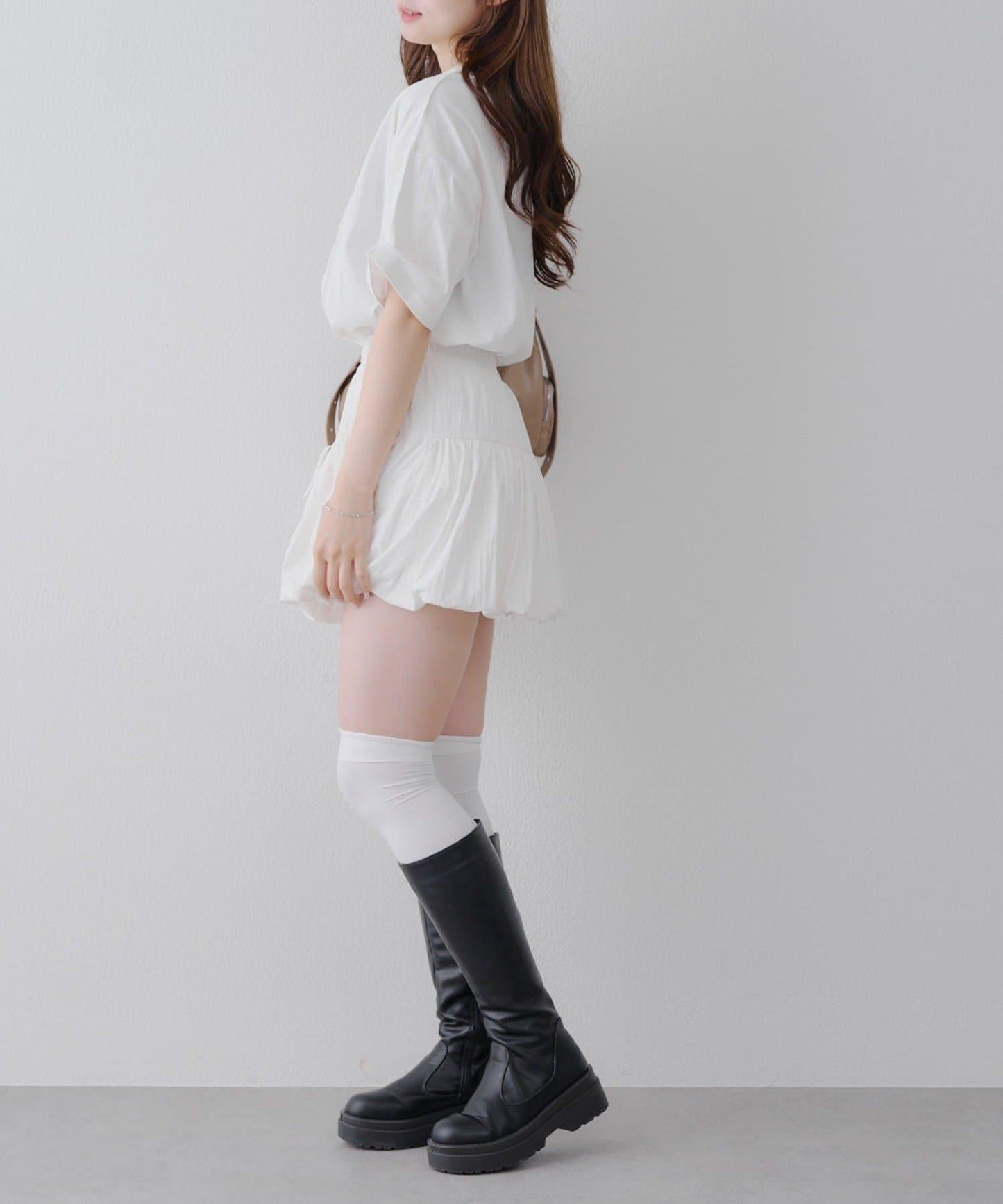 亮片花朵刺繡寬鬆T恤