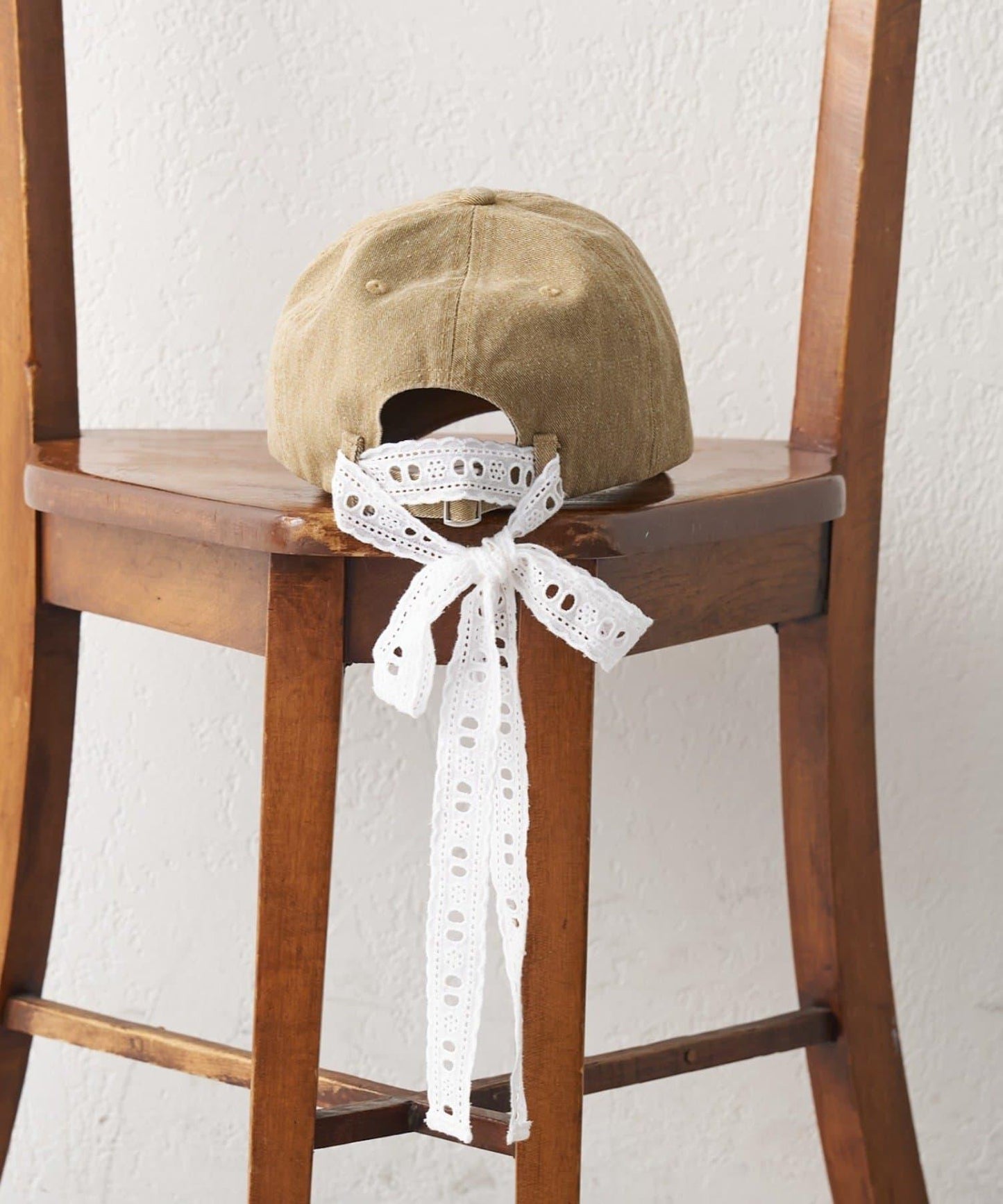 【KIDS】棉質蕾絲帶顏料工藝TIME字母棒球帽