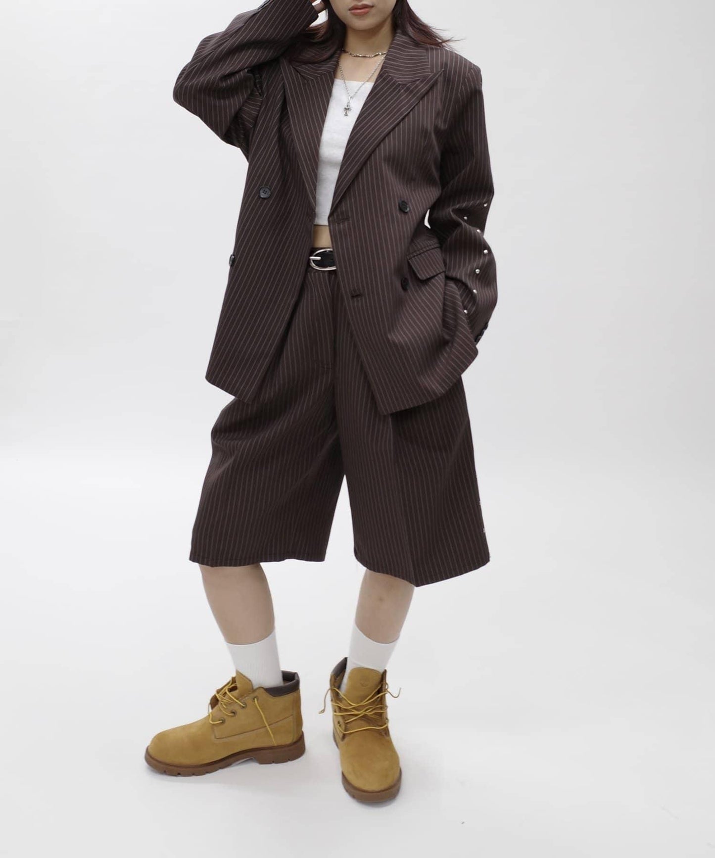 【WHO'S WHO gallery】鉚釘褶皺中長西裝褲