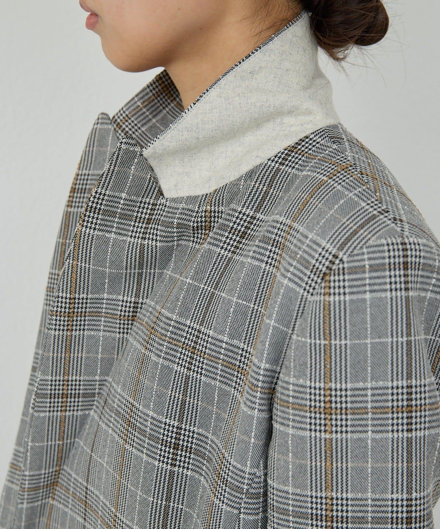 駁領西裝外套