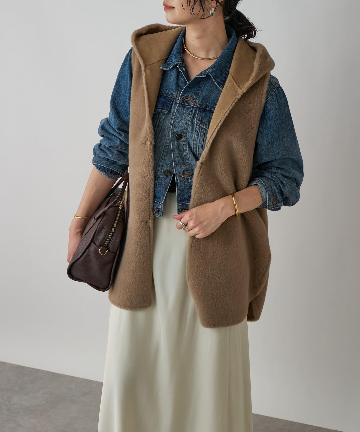 【提升季節氛圍】仿皮草連帽馬甲/預計9月下旬發貨