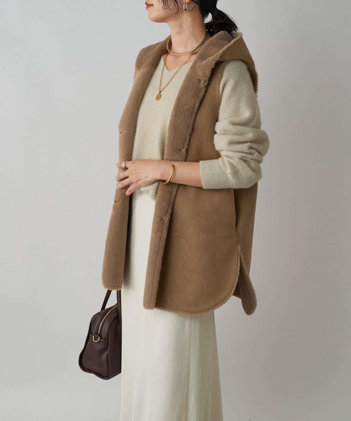 【提升季節氛圍】仿皮草連帽馬甲/預計9月下旬發貨