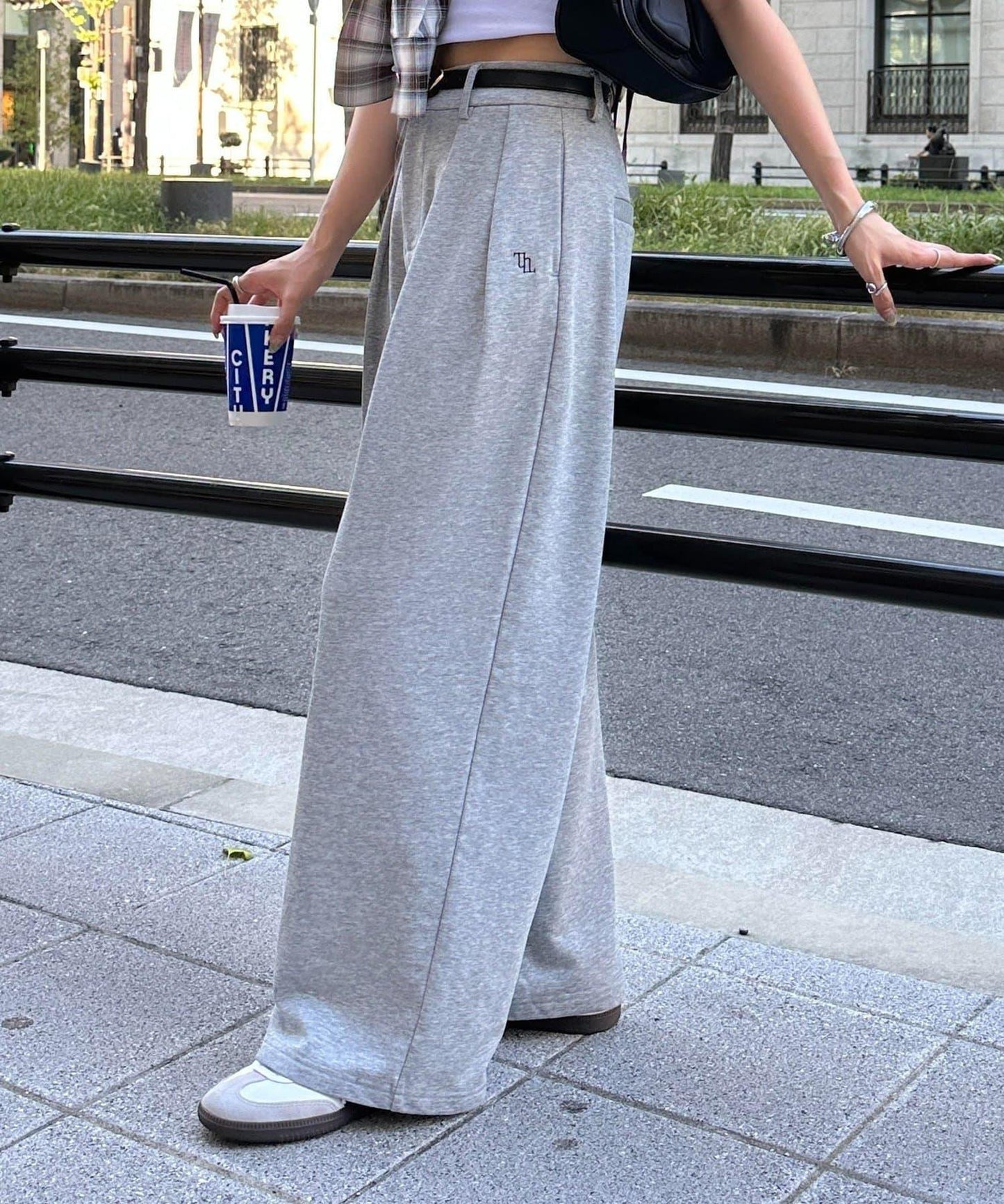 2褶休閒運動褲