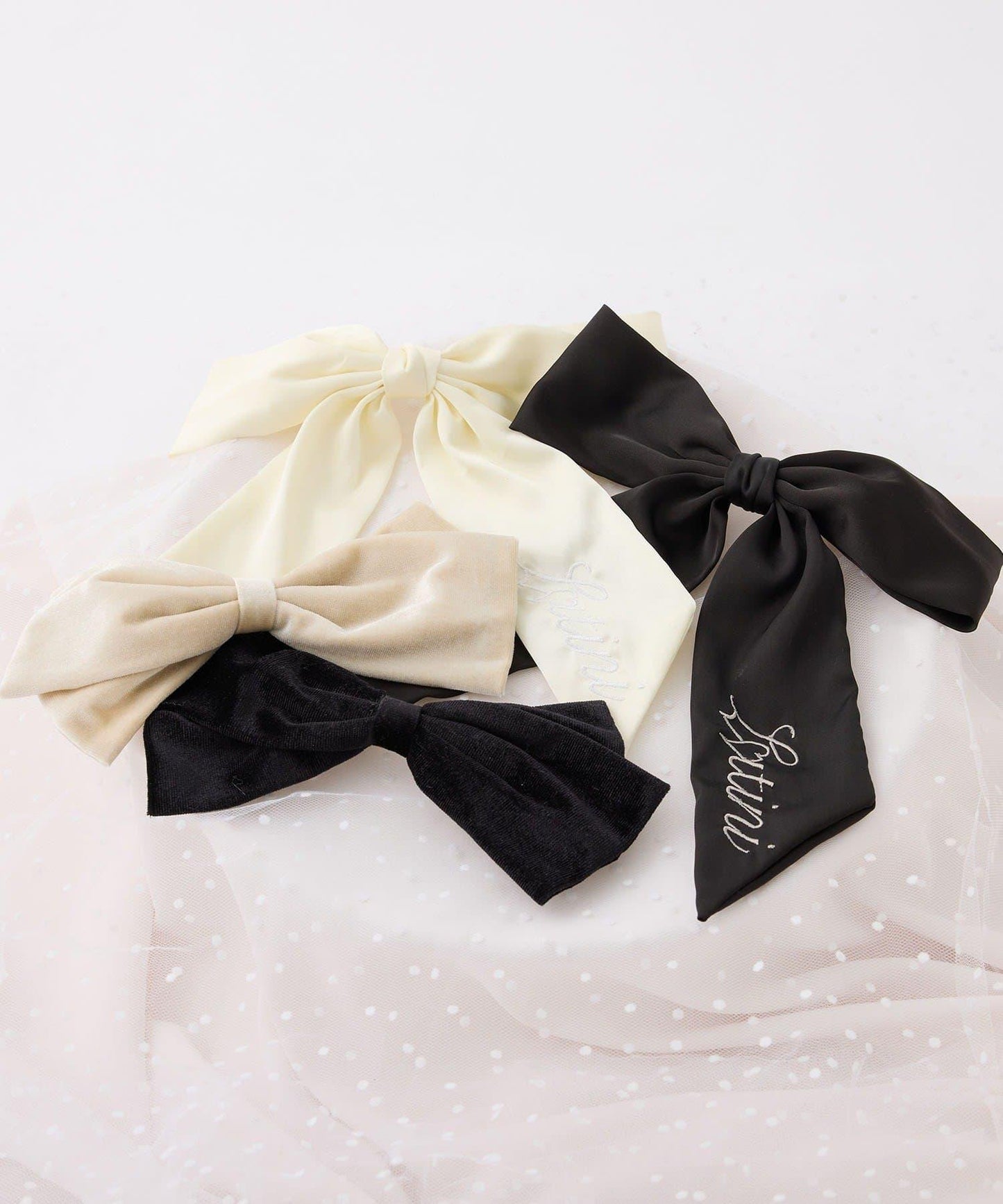 【Latini】天鵝絨蝴蝶結髮夾