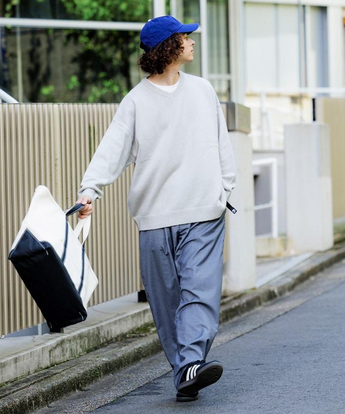 寬鬆版型 易打理 可水洗 V領針織衫