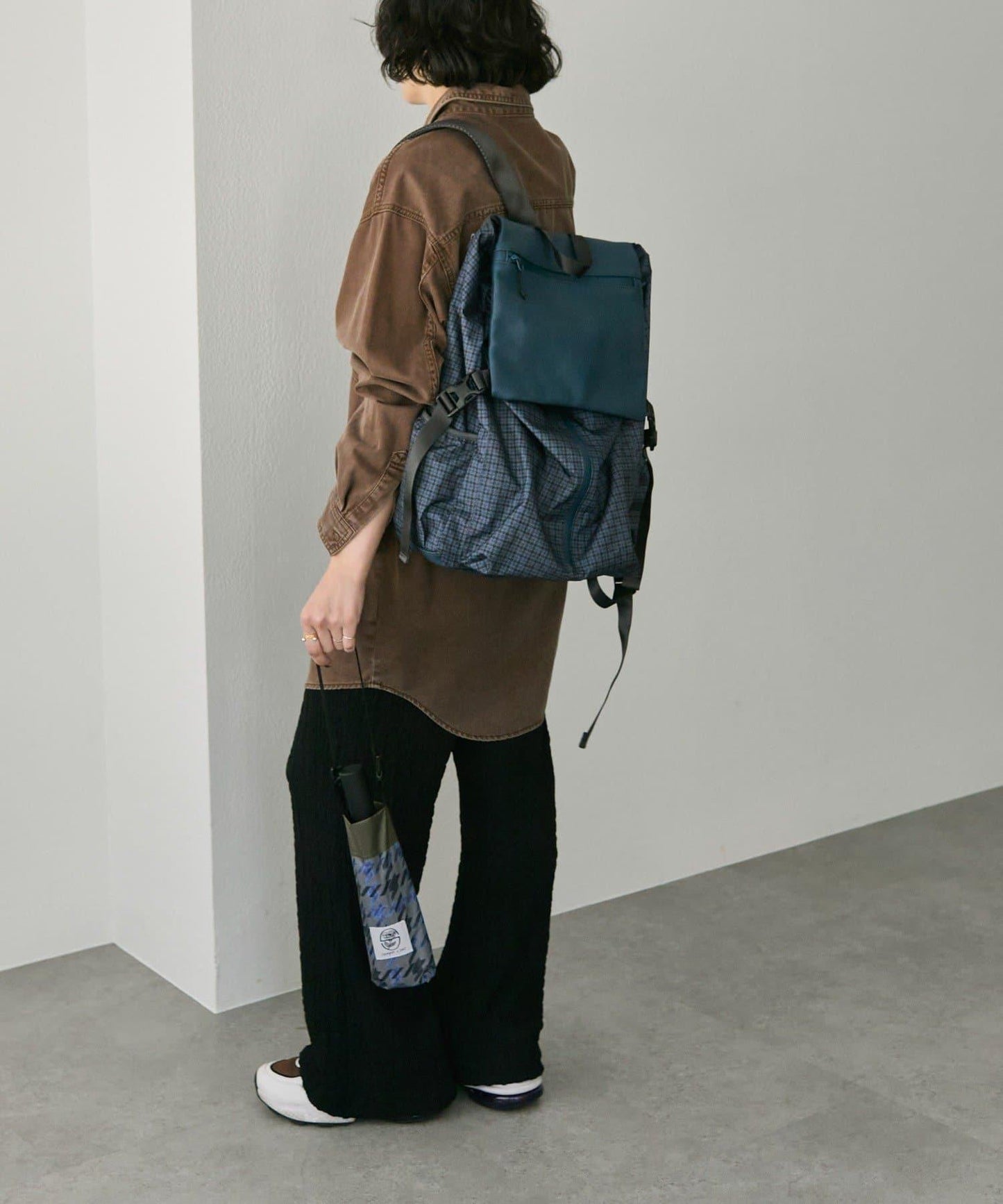 【BURLAPOUTFITTER×ear】1、2晚旅行用/約16升大容量/防潑水/男女通用/皮革拼接輕便雙肩包