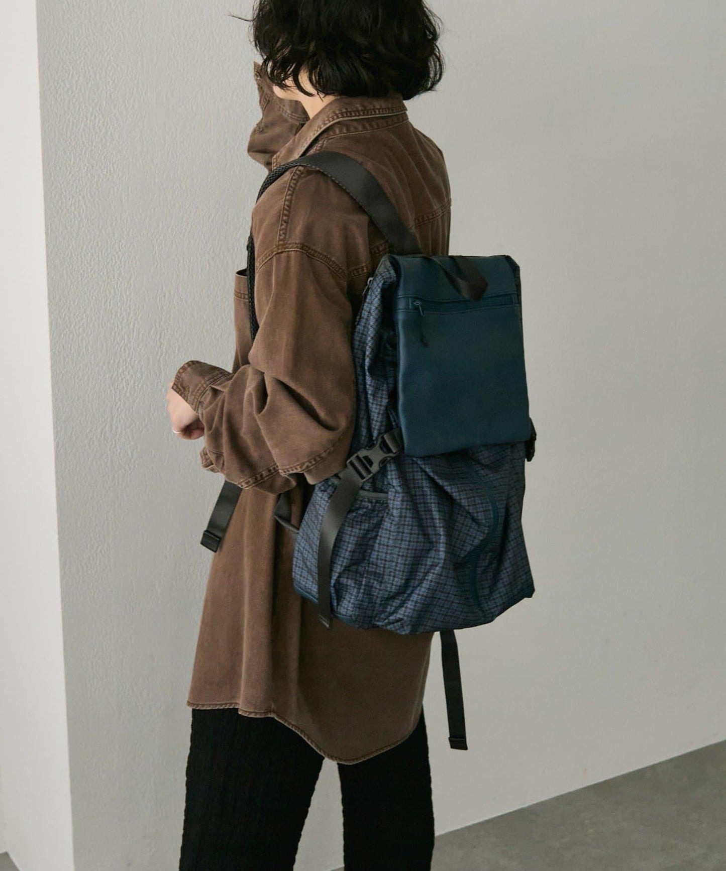 【BURLAPOUTFITTER×ear】1、2晚旅行用/約16升大容量/防潑水/男女通用/皮革拼接輕便雙肩包