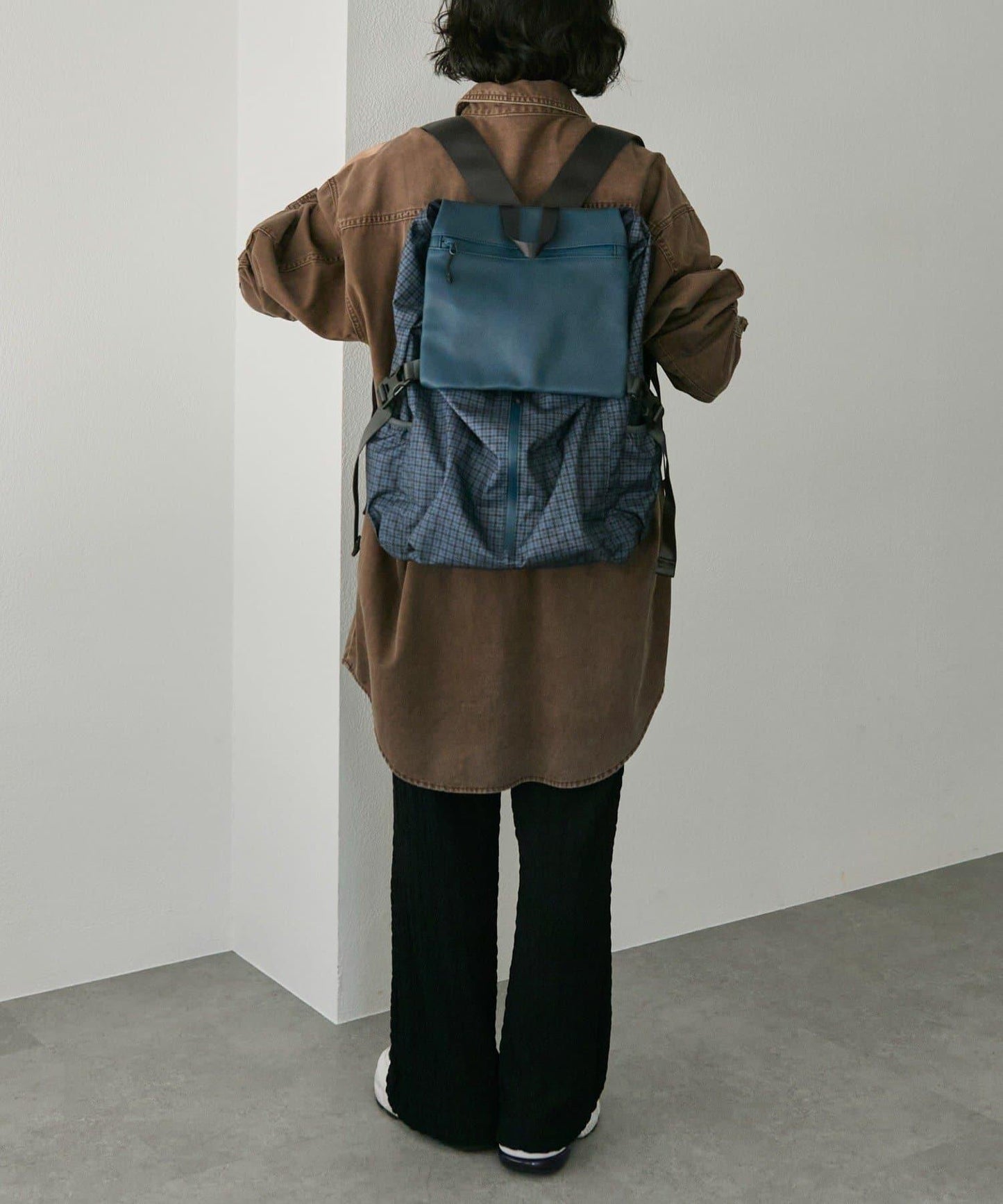 【BURLAPOUTFITTER×ear】1、2晚旅行用/約16升大容量/防潑水/男女通用/皮革拼接輕便雙肩包
