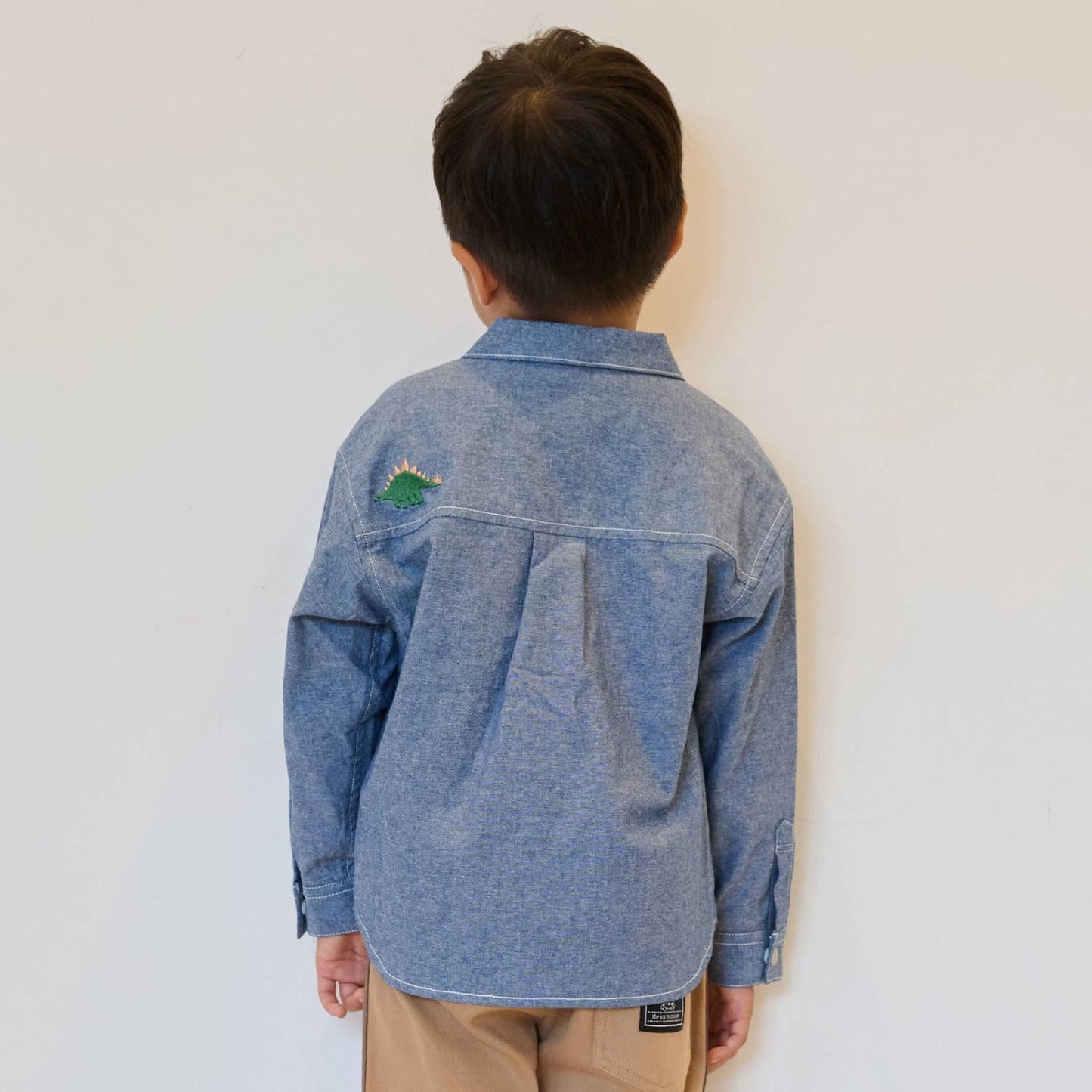 恐龍探頭刺繡長袖襯衫