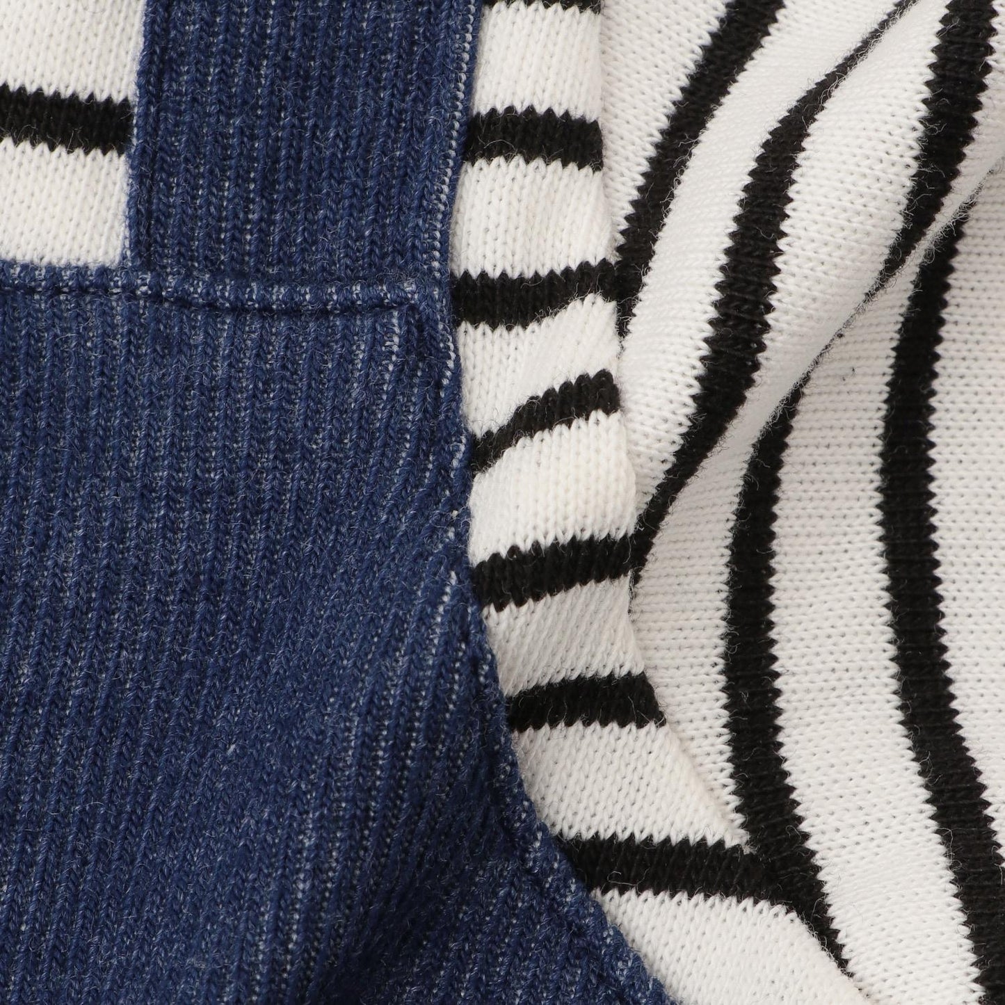 小熊刺繡揹帶褲連體衣