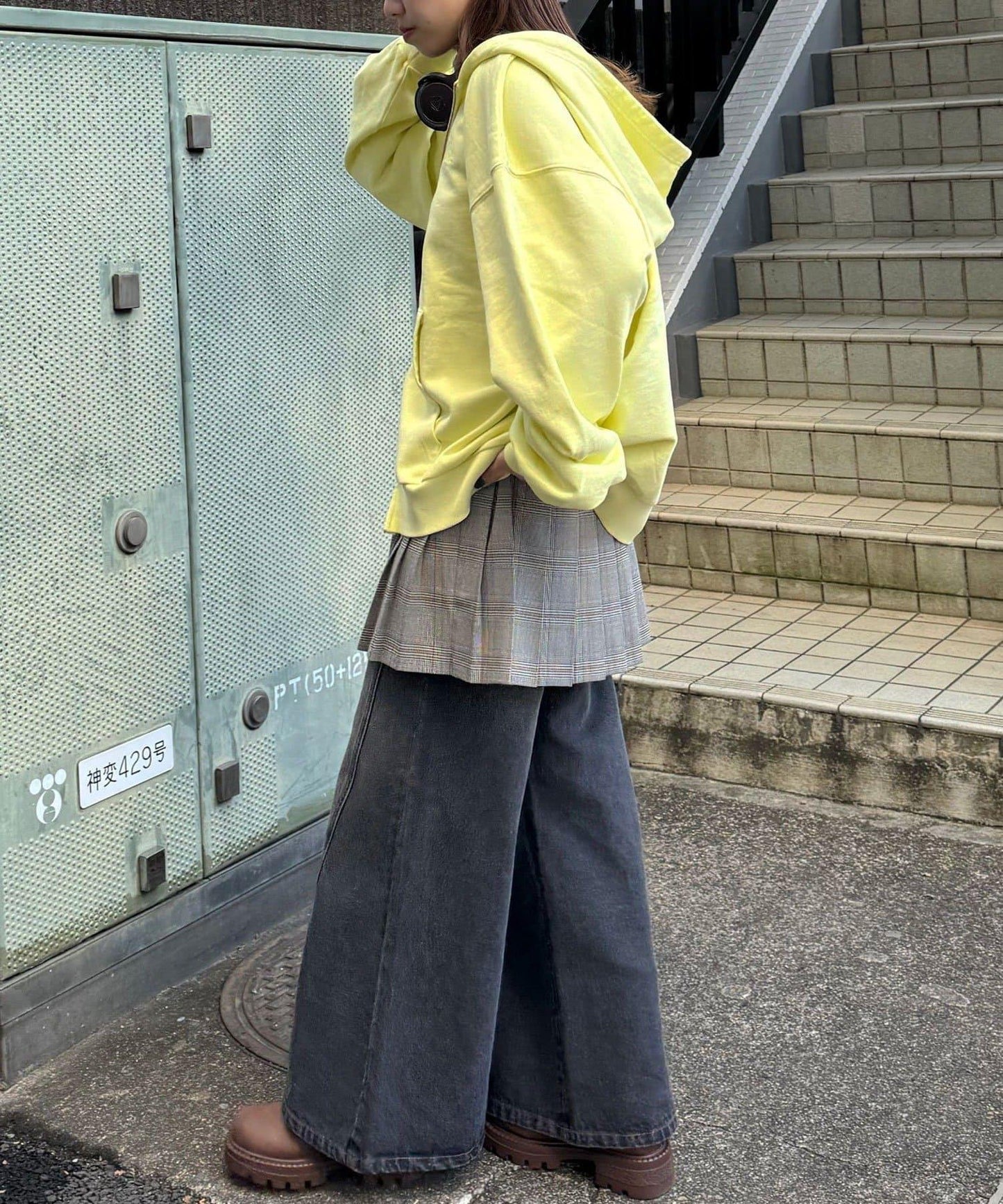 水洗刺繡雙拉鍊連帽衛衣