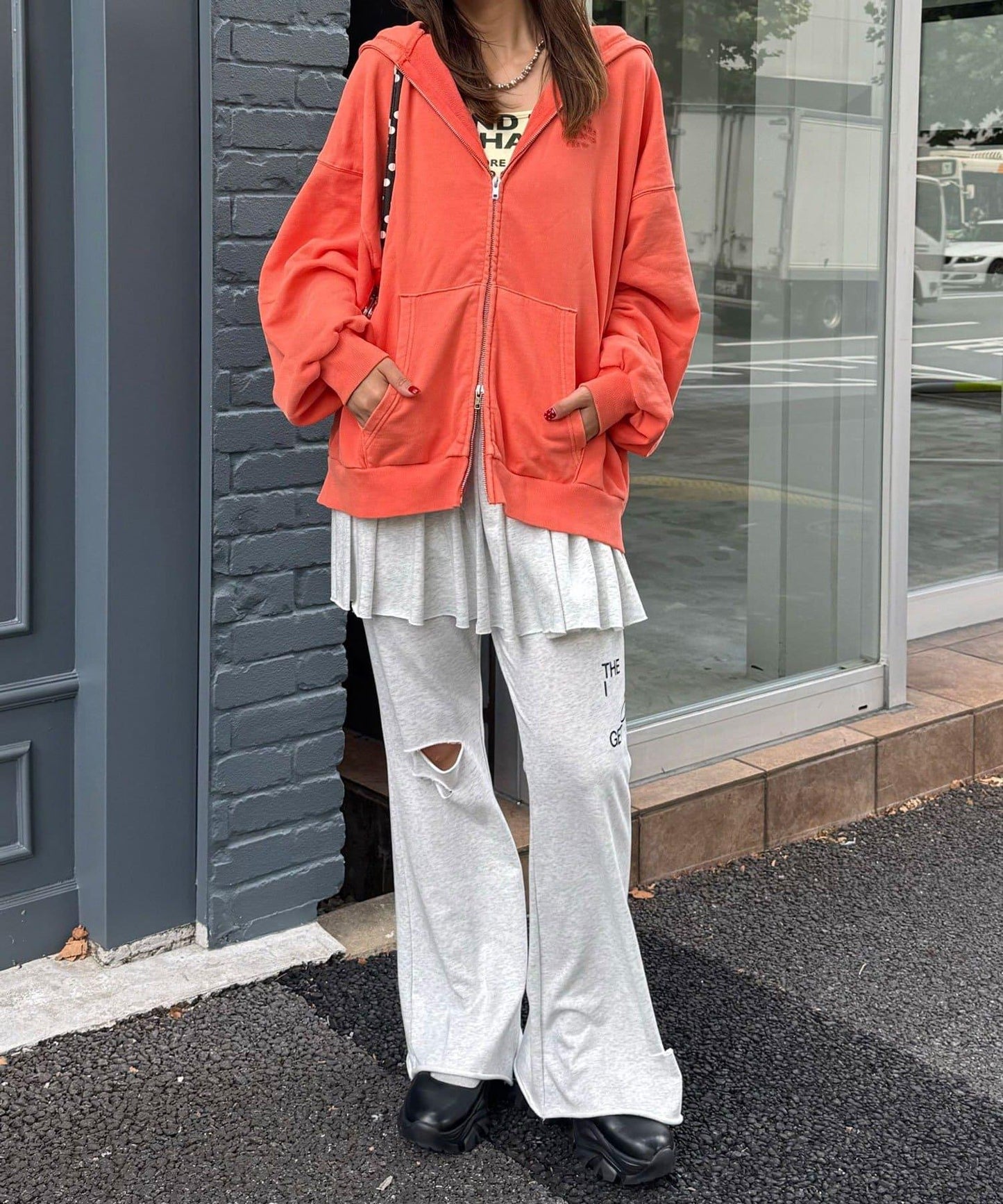 水洗刺繡雙拉鍊連帽衛衣
