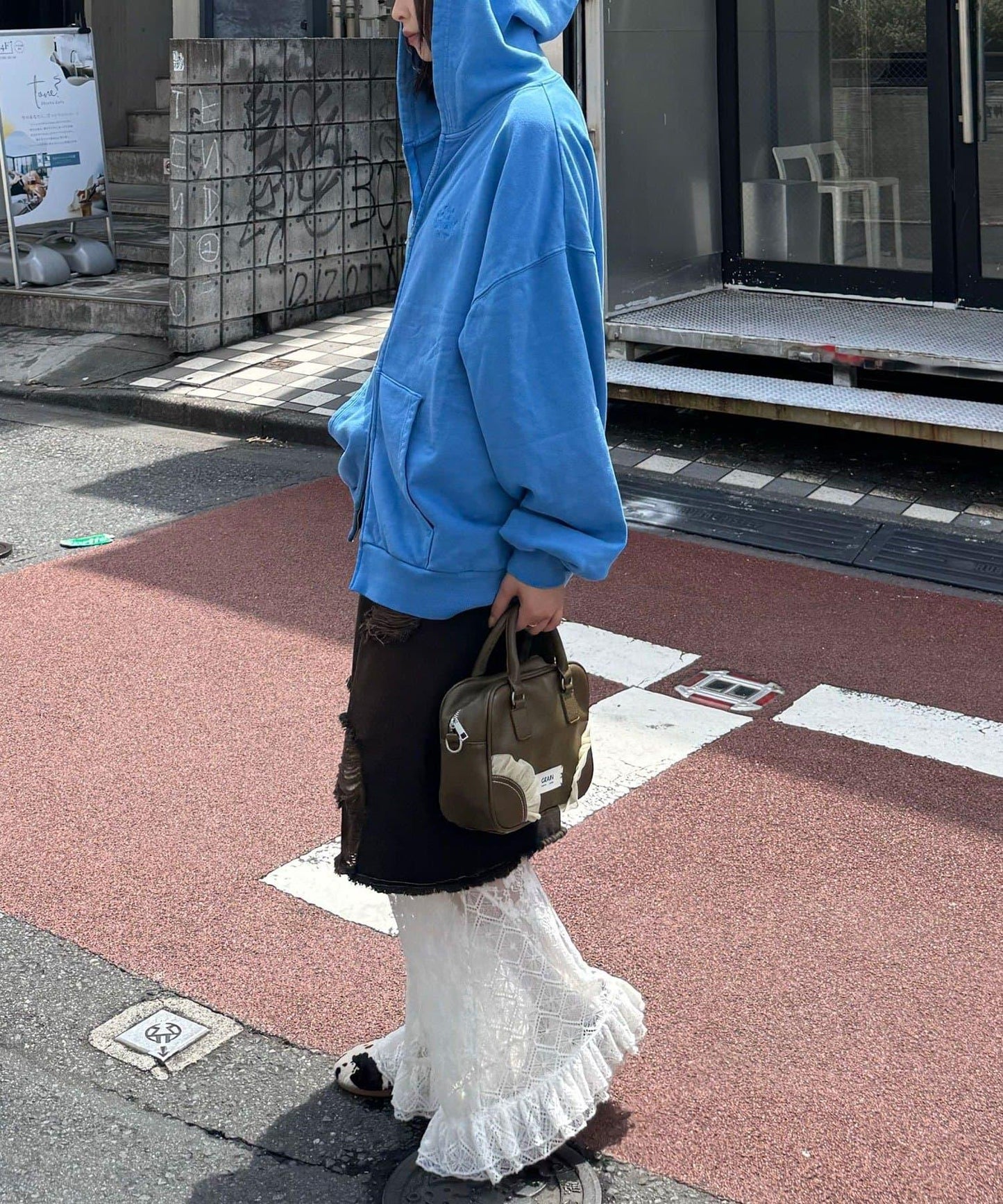 水洗刺繡雙拉鍊連帽衛衣