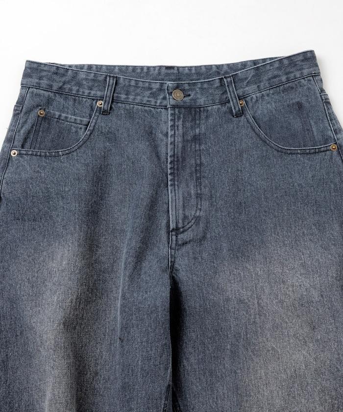 寬鬆版型弧形牛仔褲 單次水洗